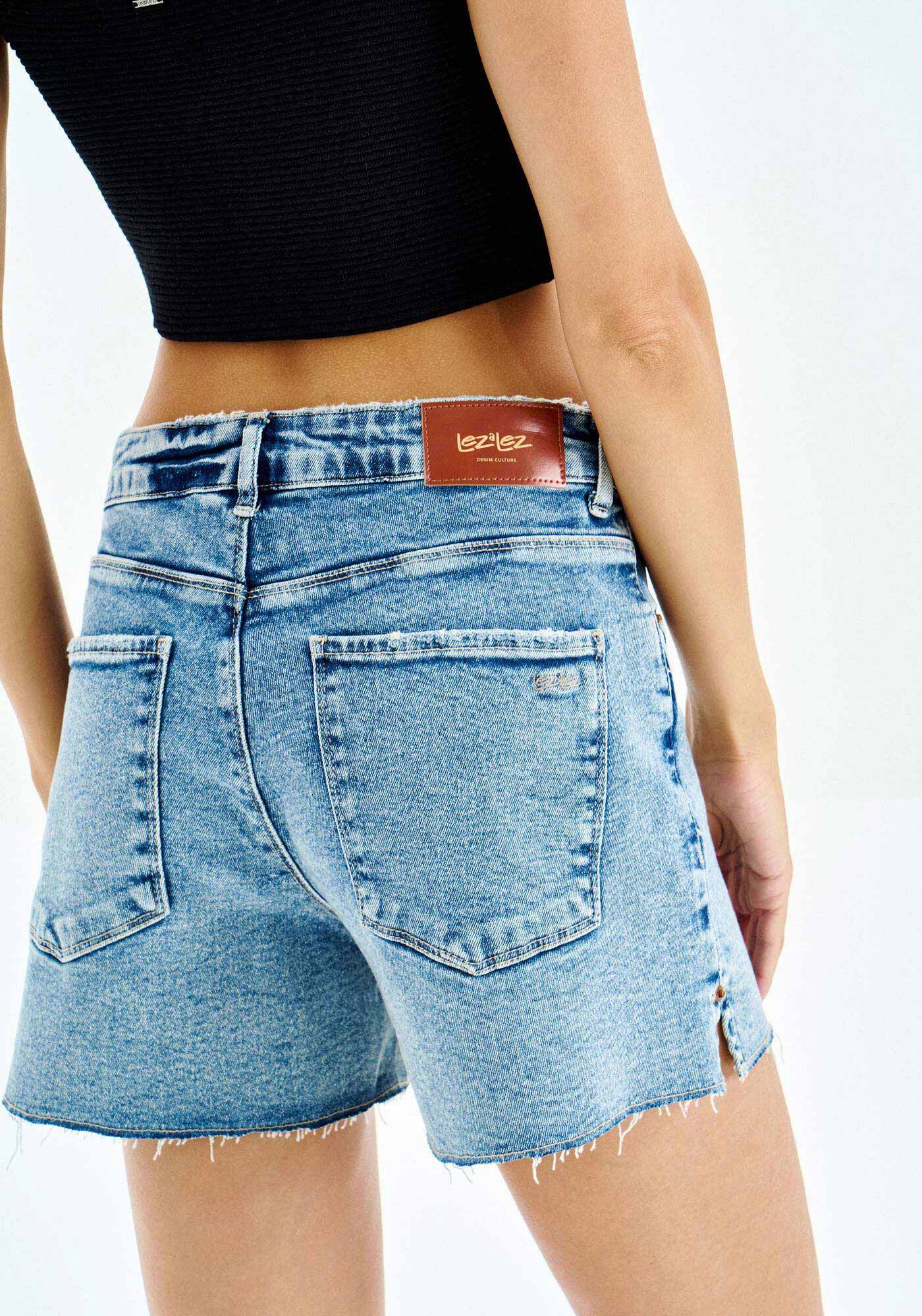 Shorts Jeans Boyfriend com Cintura M&eacute;dia, , large.