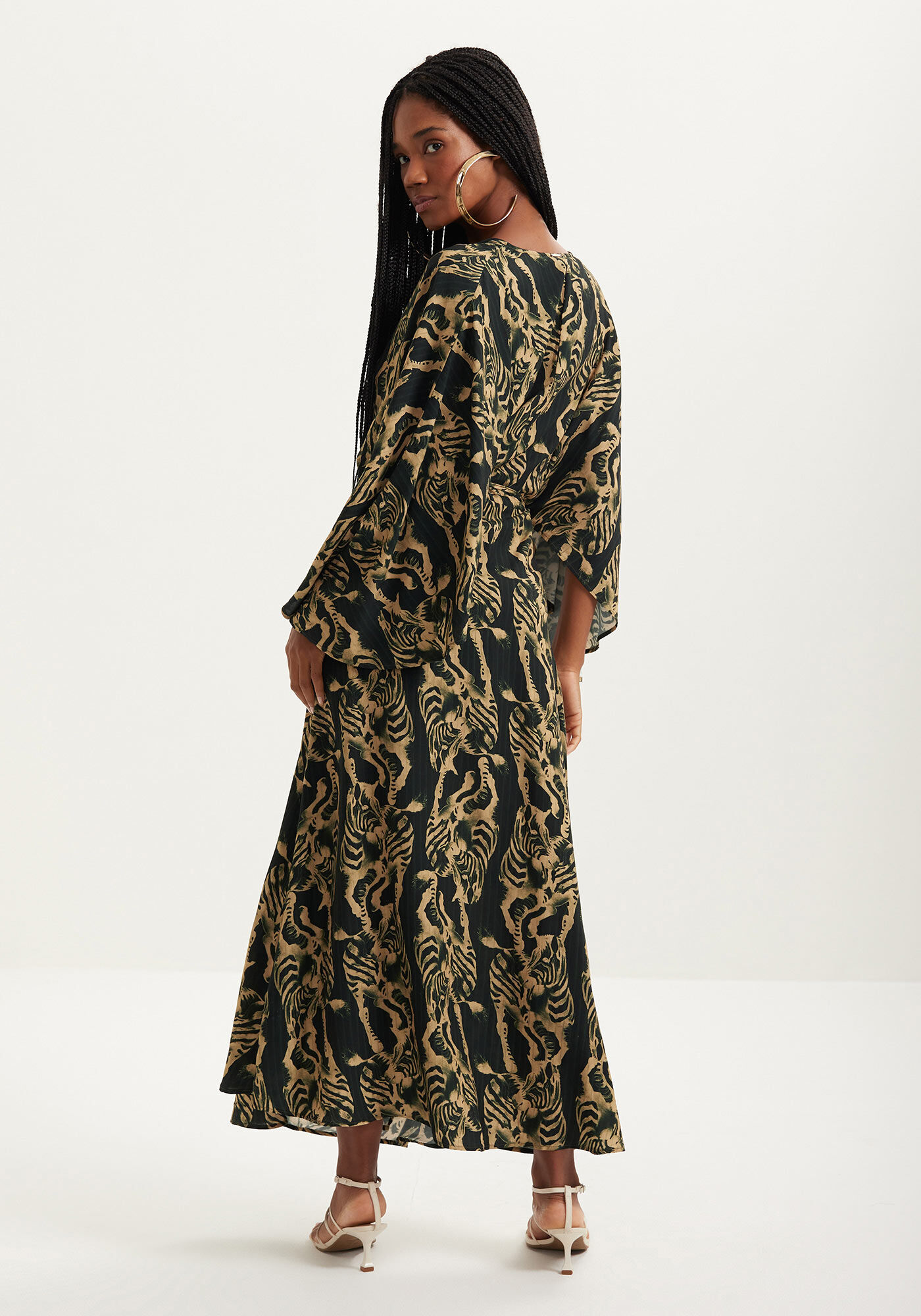 Vestido Ch&aacute; Estampado Com Mangas Amplas E Enfeite, , large.