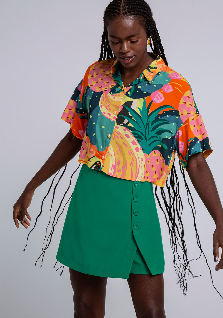 Shorts Saia Tecido Petra Cintura Alta, VERDE GLIMMER. Shorts Saia Tecido Petra Cintura Alta, VERDE GLIMMER, large.