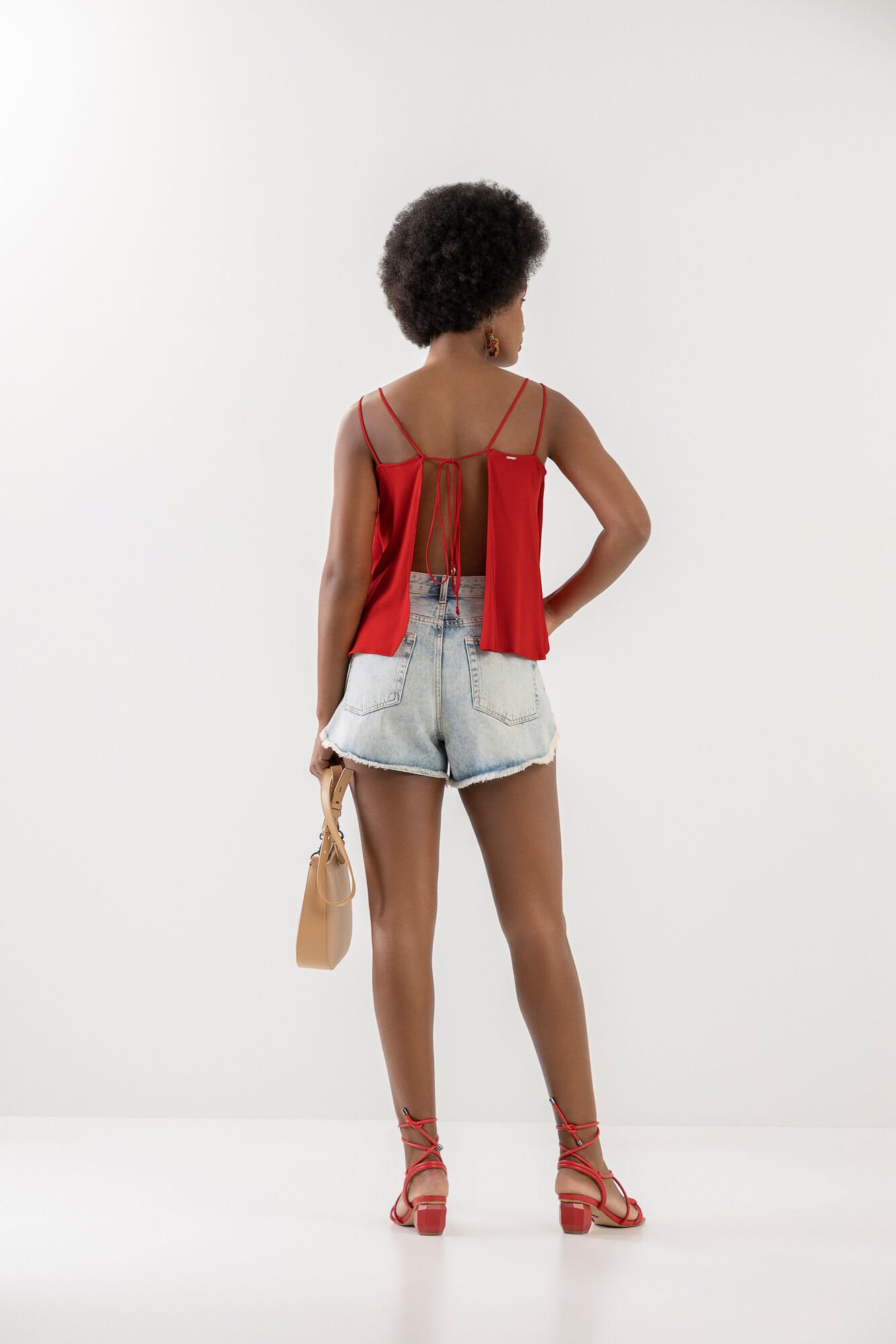 Blusa em Crepe com Babado e Recorte Costas, , large.