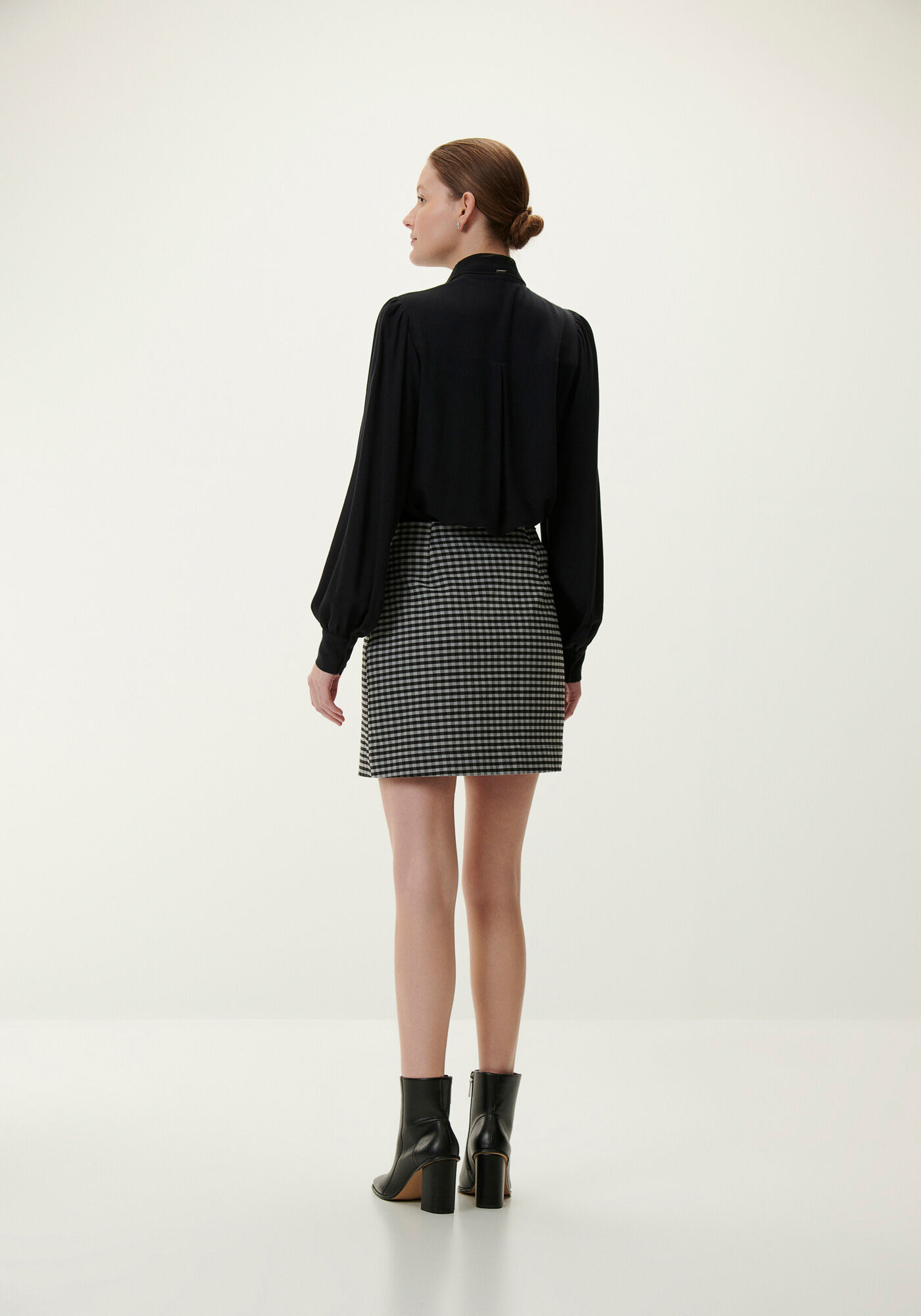 Camisa Manga Longa em Crepe com Gola Borboleta, , large.