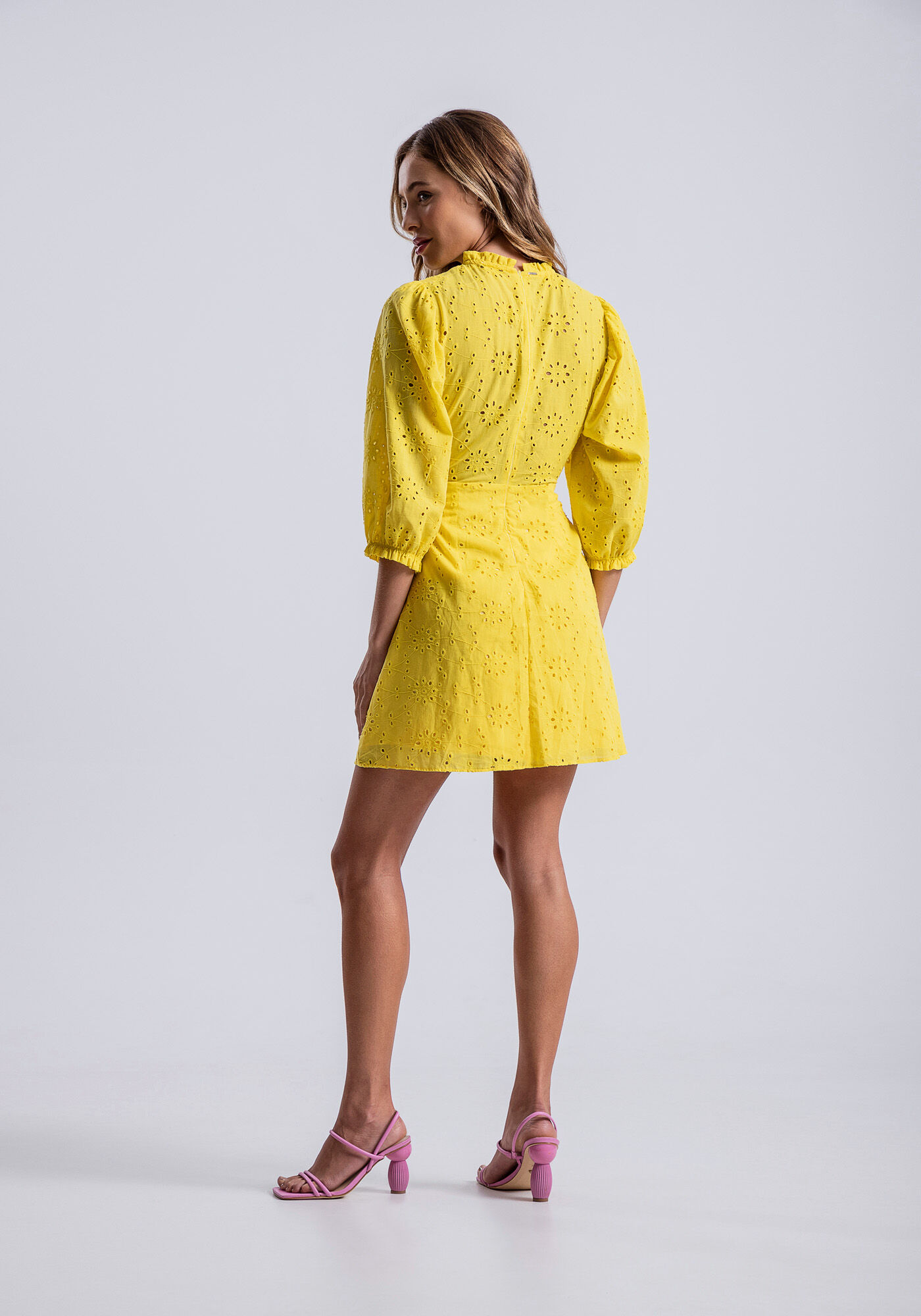 Vestido Curto em Laise com Babados, , large.