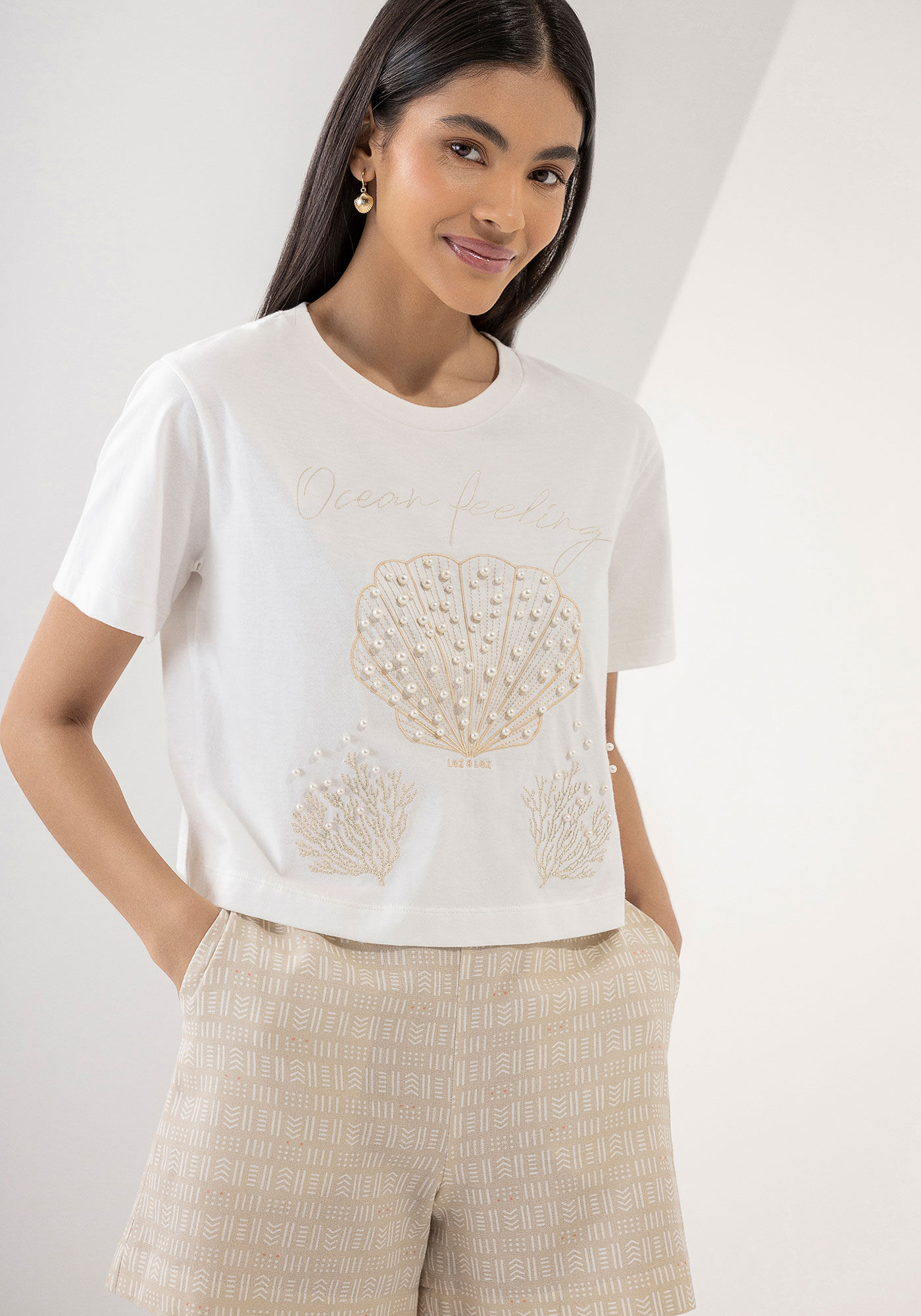 T-shirt em Malha Prime com Bordado e P&eacute;rolas, , large.