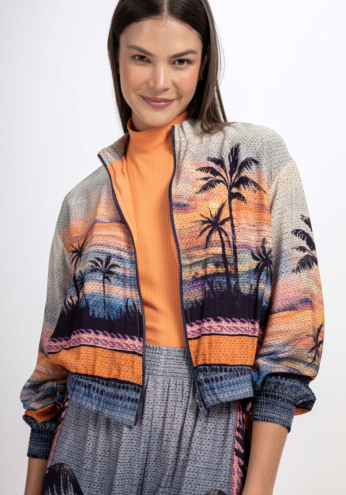 Jaqueta Bomber em Viscose Estampada, , large.