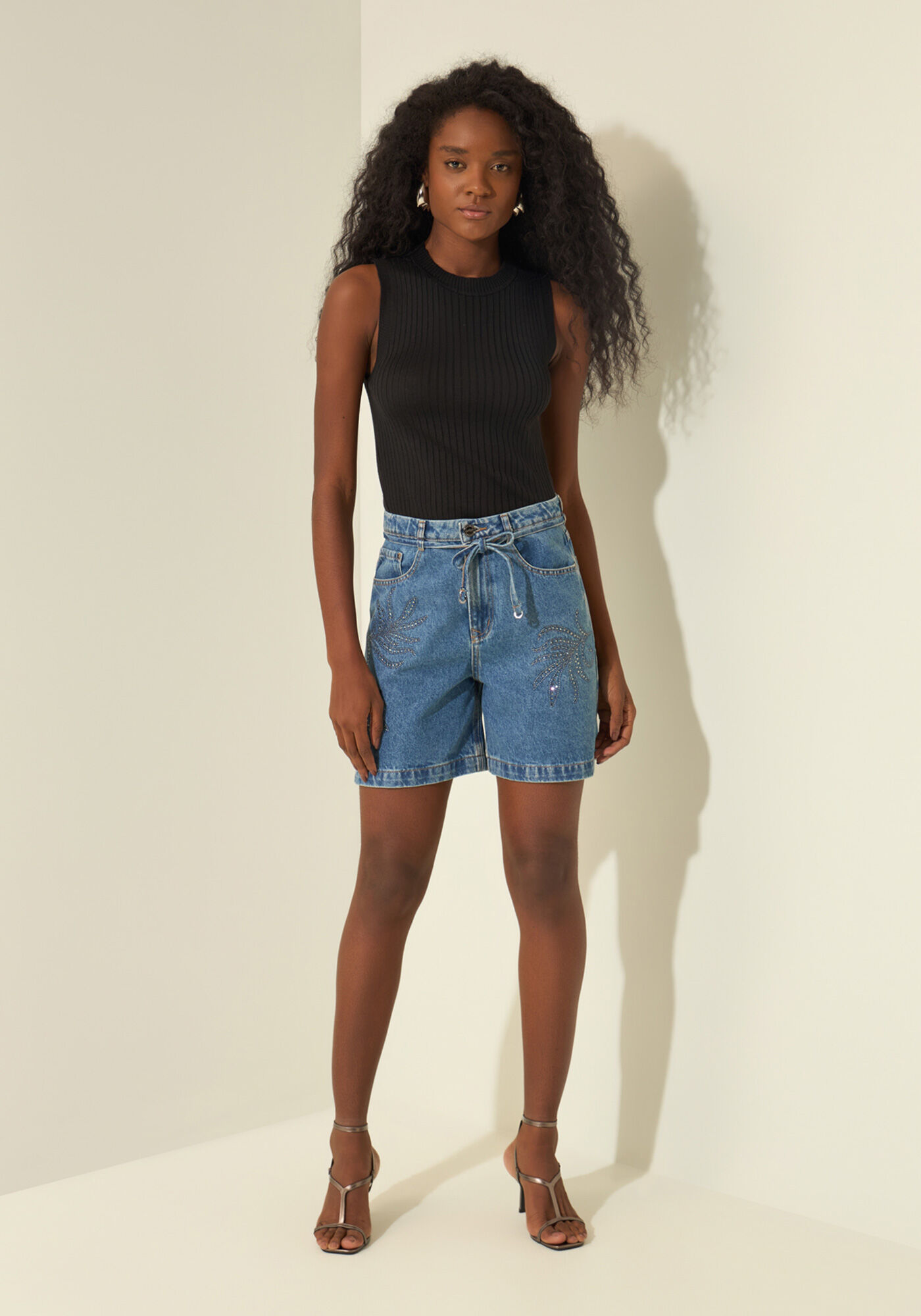 Bermuda Jeans De Cintura Alta Com Bordados, JEANS, large.