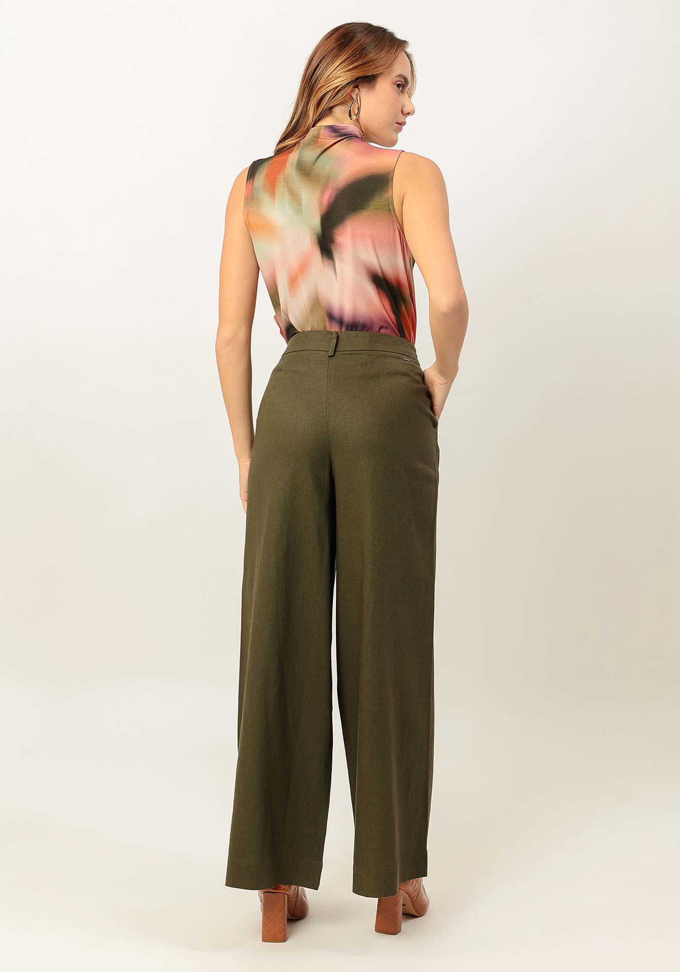 Cal&ccedil;a Reta em Linho Alfaiataria, , large.