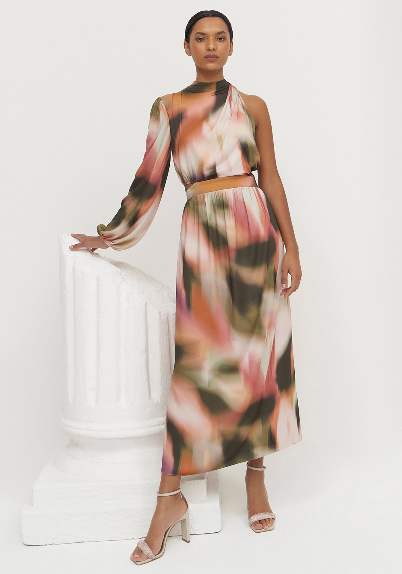 Vestido Midi Estampado em Viscose com Um Ombro S&oacute;, , large.