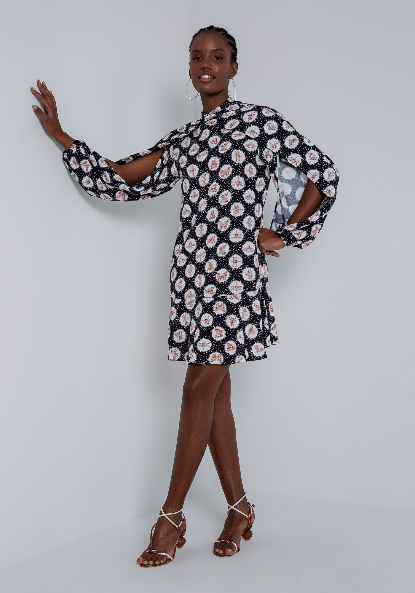 Vestido Mangas Longas Abertura Com Cinto, , large.