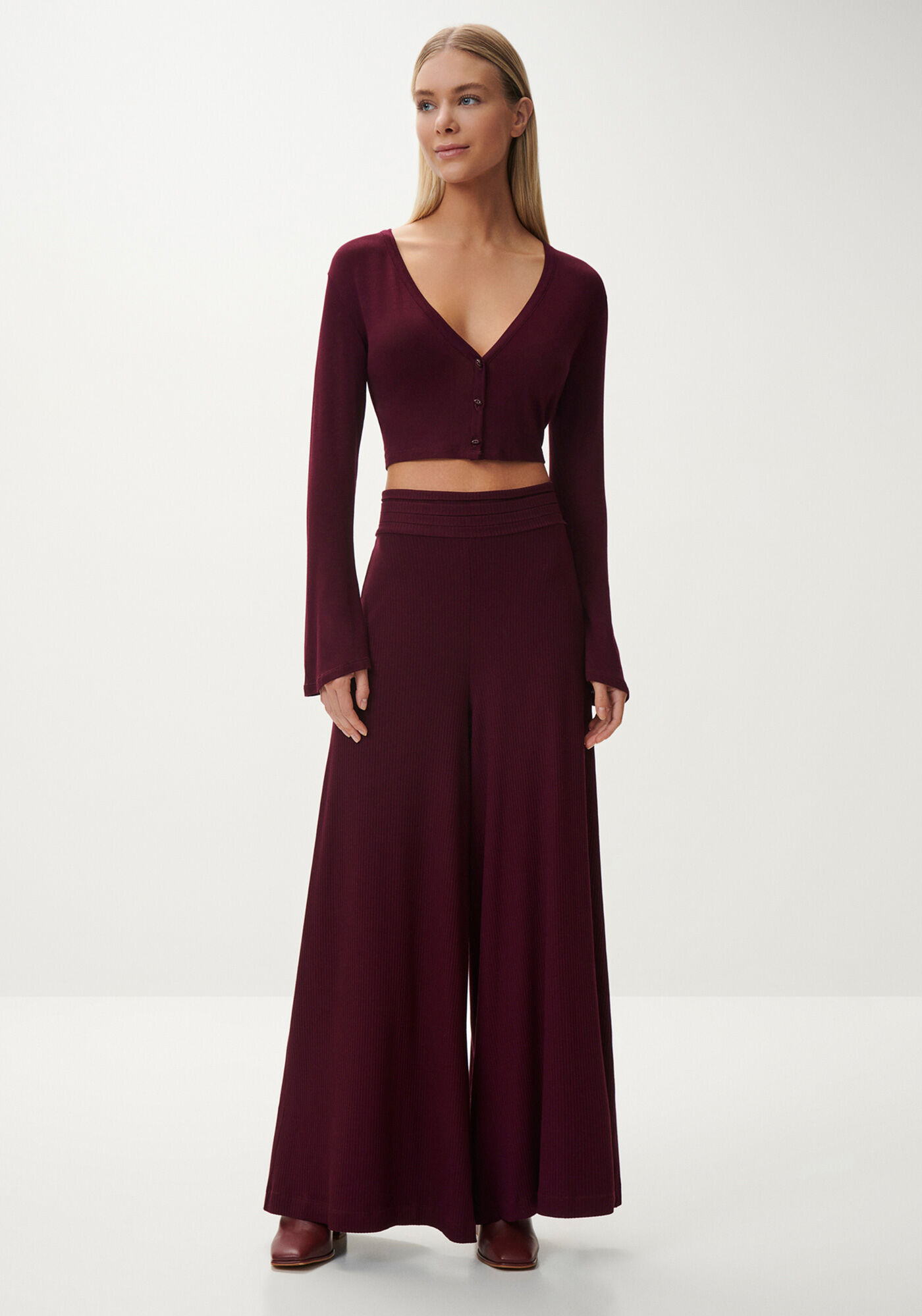 Cal&ccedil;a Pantalona Canelada com Detalhe C&oacute;s, , large.