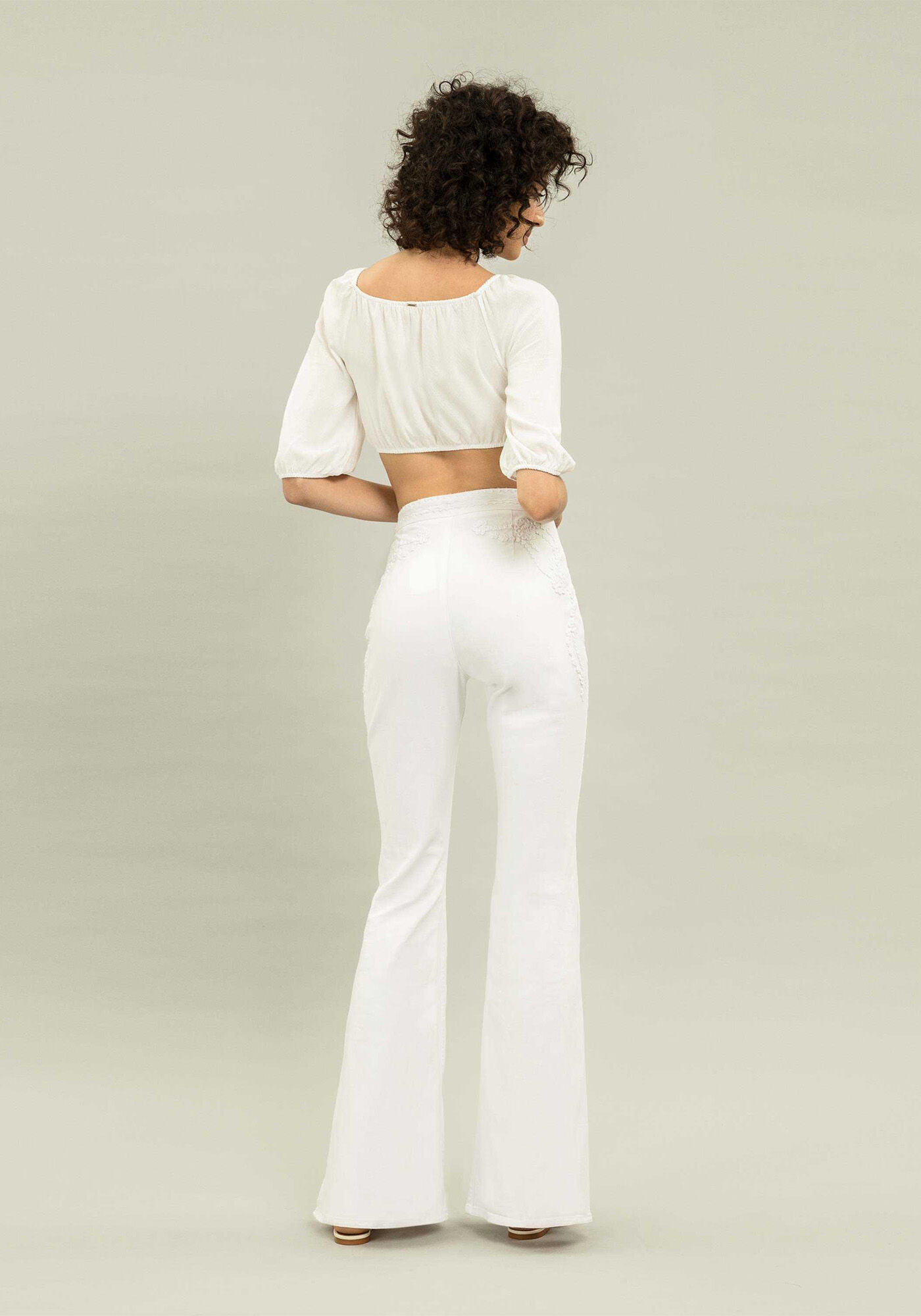 Cal&ccedil;a Super Flare Malibu Bordada, , large.