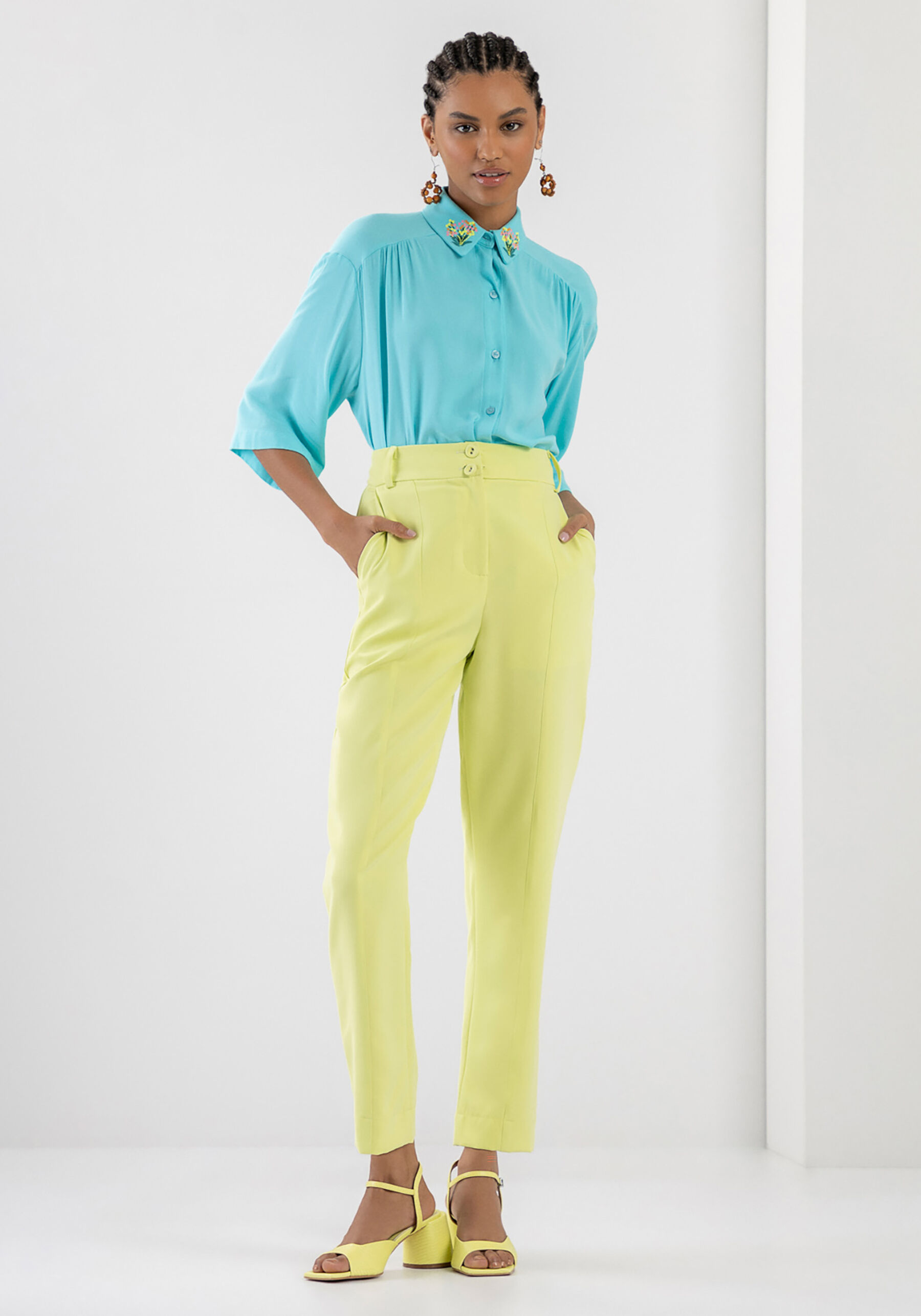 Calça Reta Alfaiataria com Cintura Alta, . Calça Reta Alfaiataria com Cintura Alta, , large.