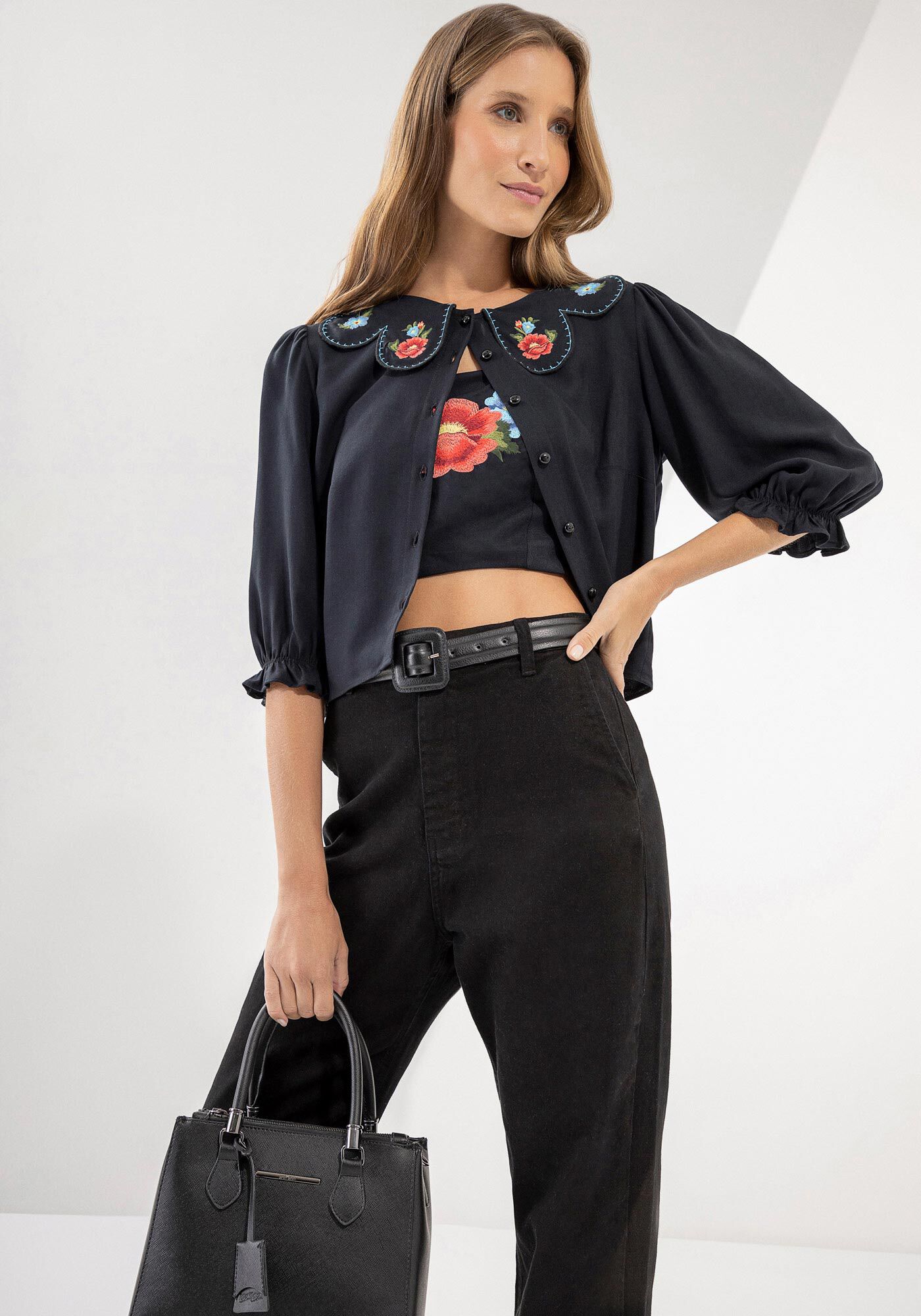 Camisa Manga Bufante com Gola Ondulada Bordada, , large.