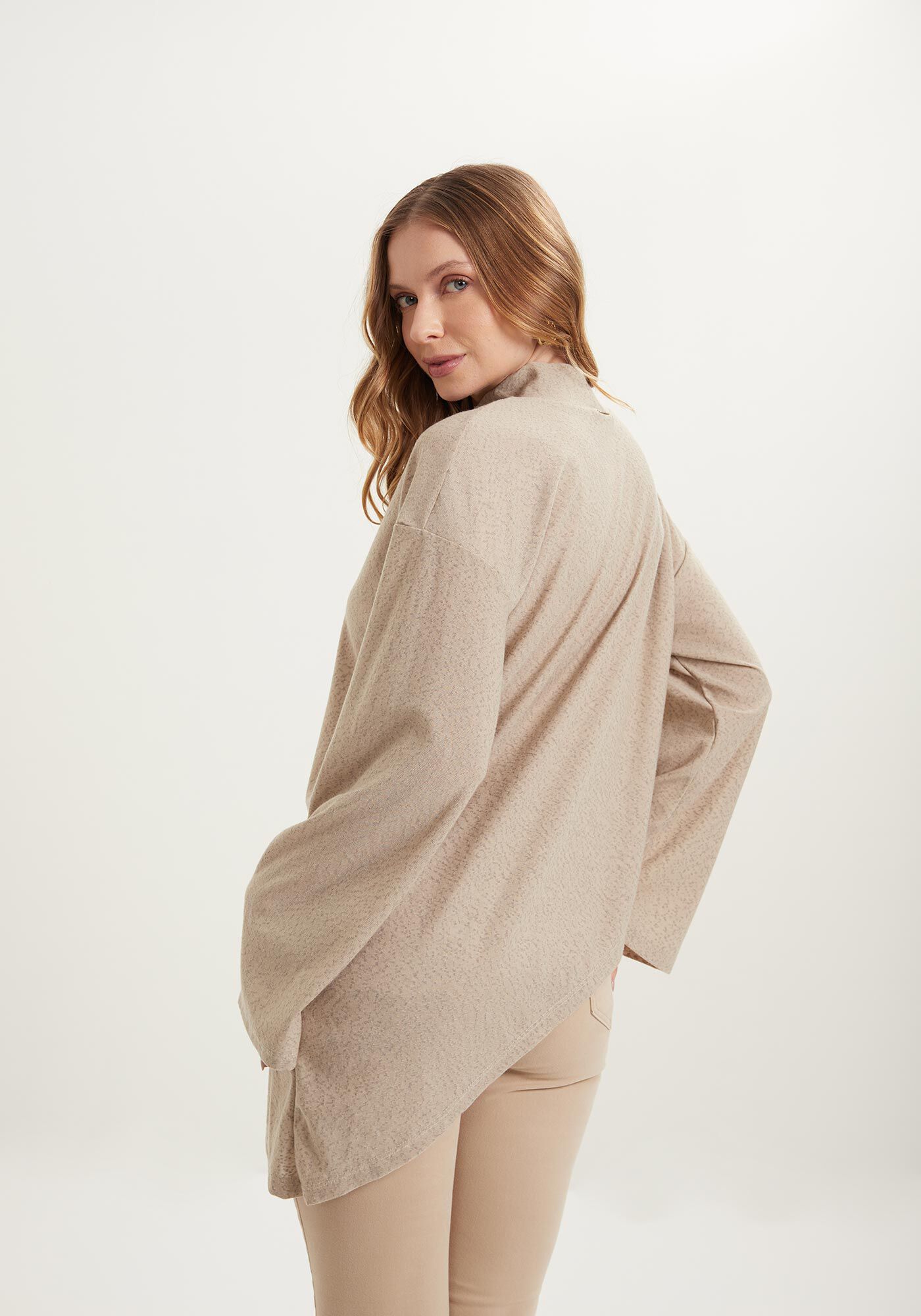 Blusa Assim&eacute;trica De Mangas Longas Em Malha R&uacute;stica, , large.