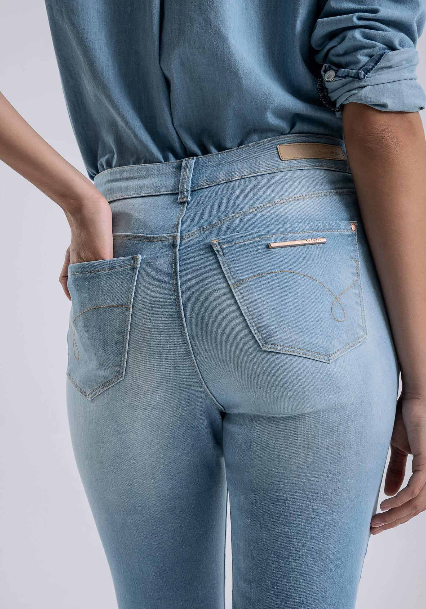 Calça Jeans Aruba Super Alta Every Day, JEANS. Calça Jeans Aruba Super Alta Every Day, JEANS, large.