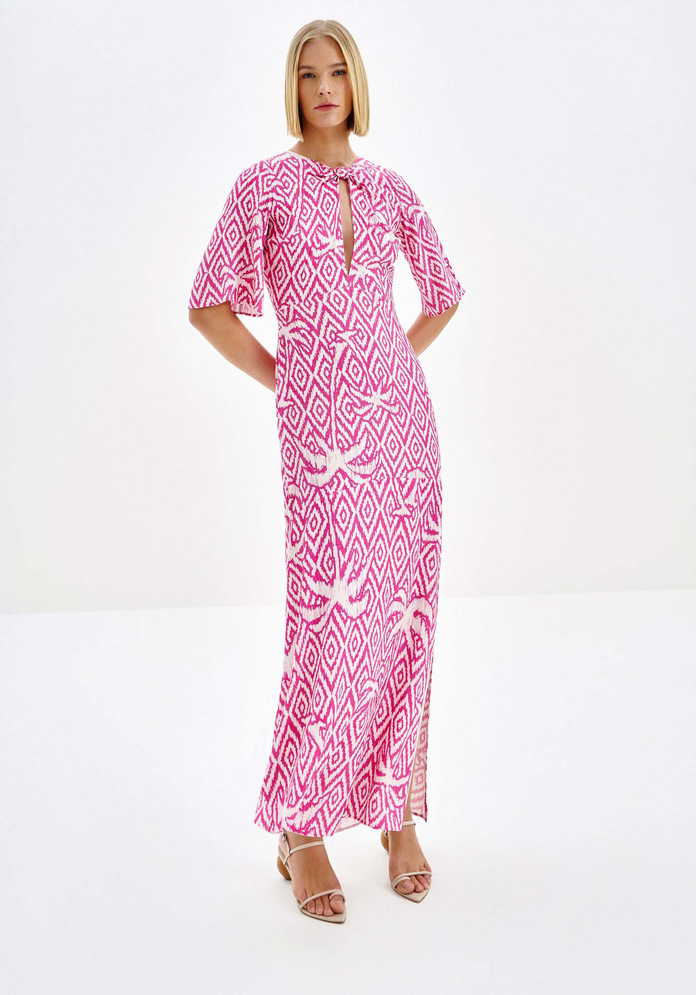 Vestido Longo em Viscose com Cut Decote, , large.