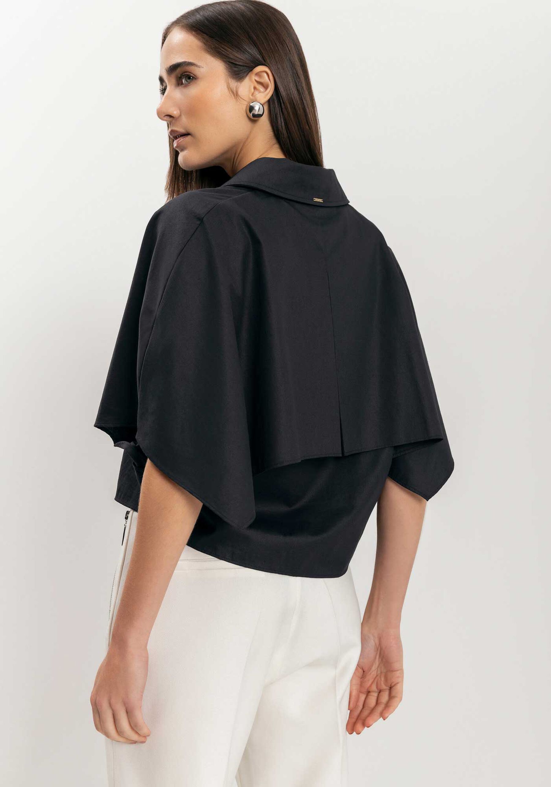 Camisa Curta De Mangas Amplas Com Botões Em Tafetá, . Camisa Curta De Mangas Amplas Com Botões Em Tafetá, , large.