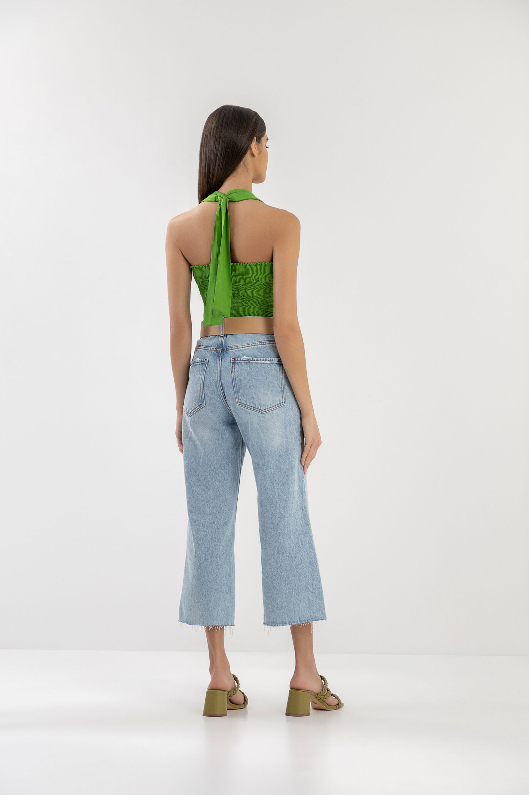 Blusa Cropped em Viscose Frente Única, VERDE MONTANHA. Blusa Cropped em Viscose Frente Única, VERDE MONTANHA, large.