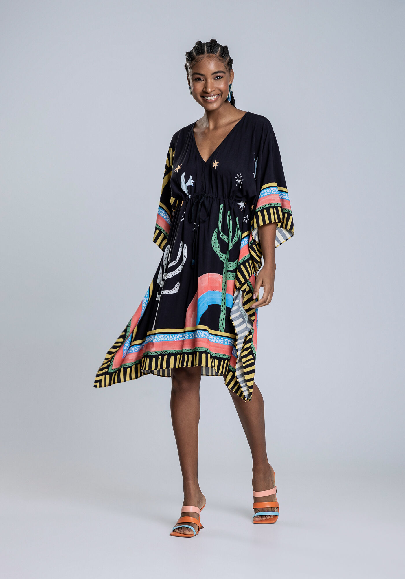 Vestido kaftan curto 2025