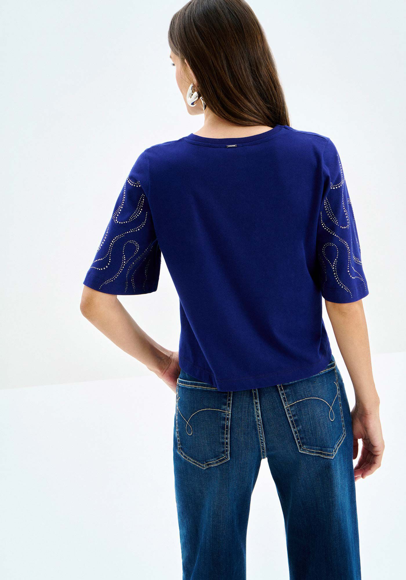 T-shirt em Malha com Strass na Manga Flare, , large.