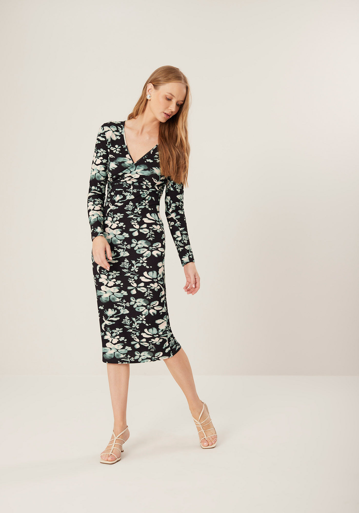 Vestido Estampado Midi Em Malha Canelada Com Recorte Frontal, , large.