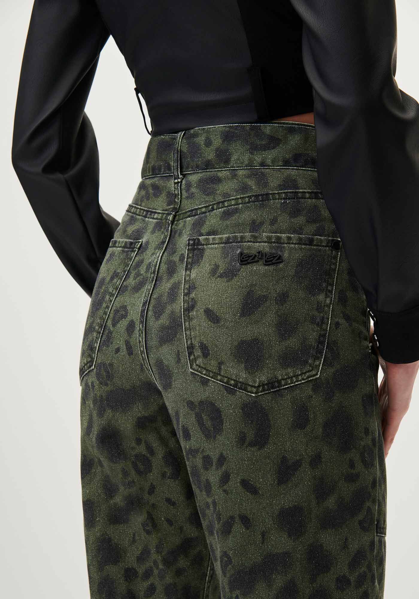 Cal&ccedil;a Sarja Mom Super Alta Animal Print com Cinto, , large.