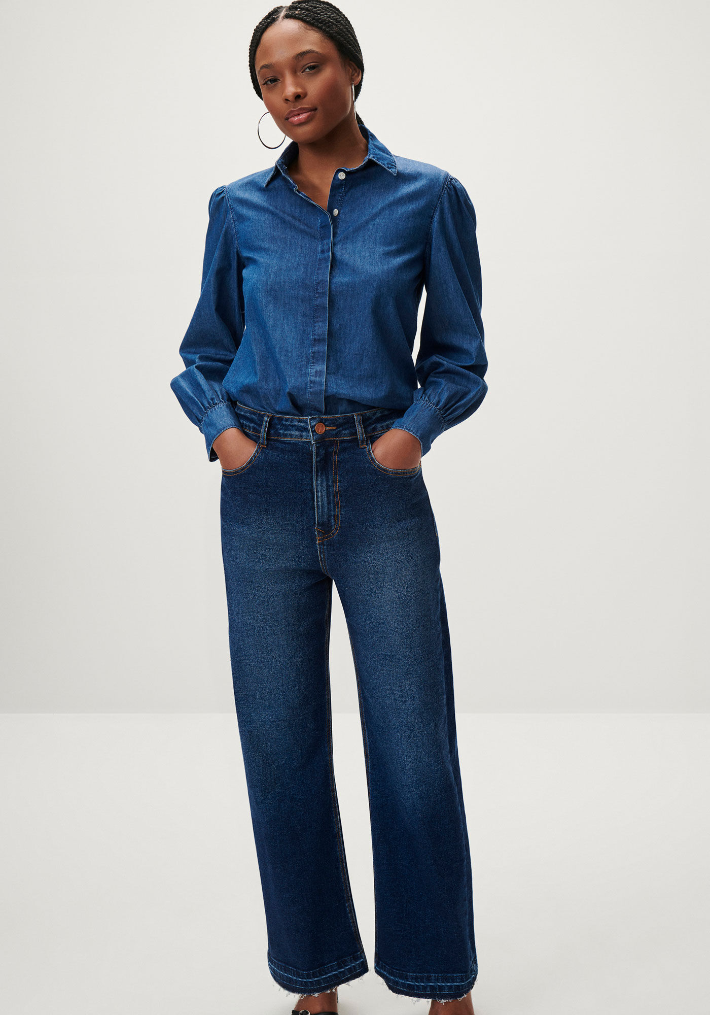 Cal&ccedil;a Jeans Wide Leg Super Alta Cropped, , large.