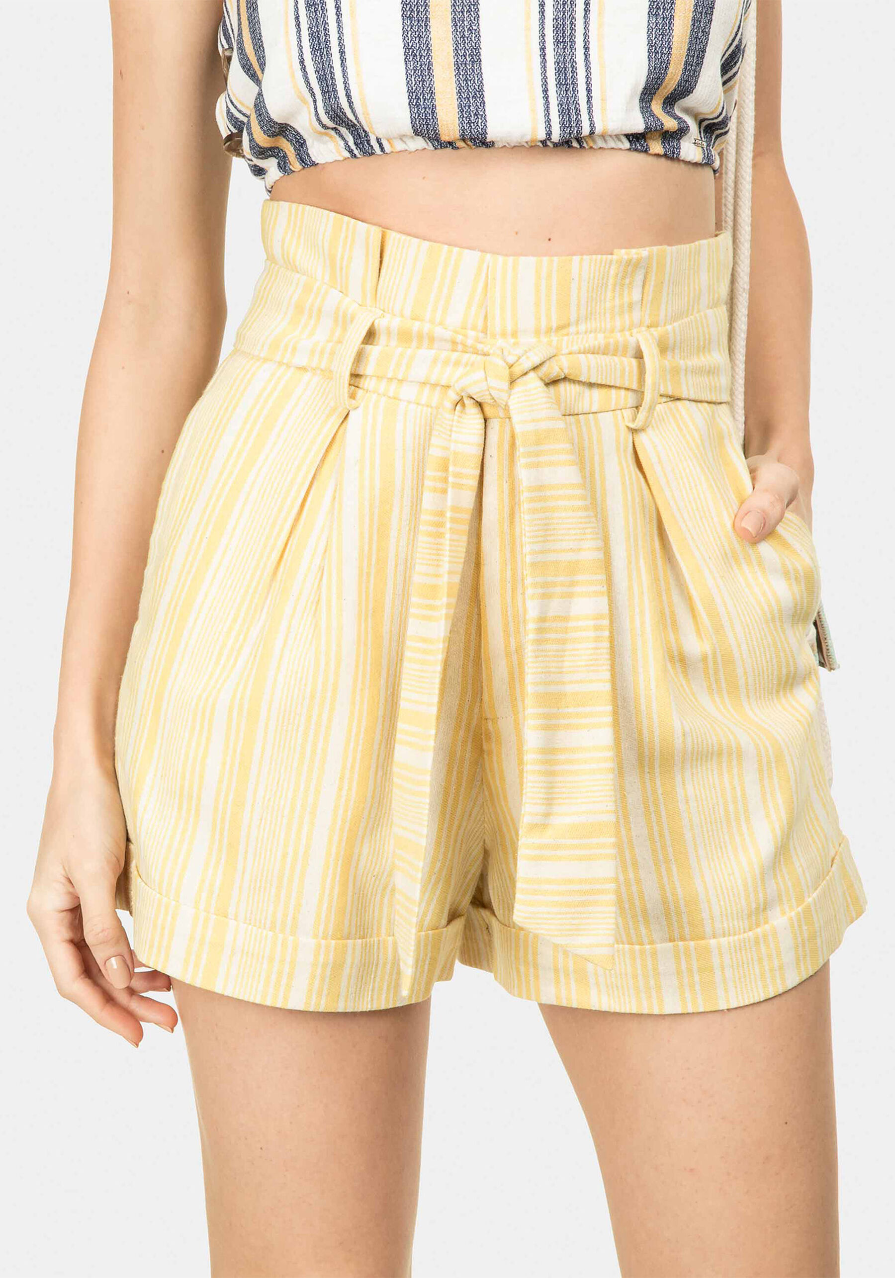 Shorts Cintura Alta Listrado, . Shorts Cintura Alta Listrado, , large.