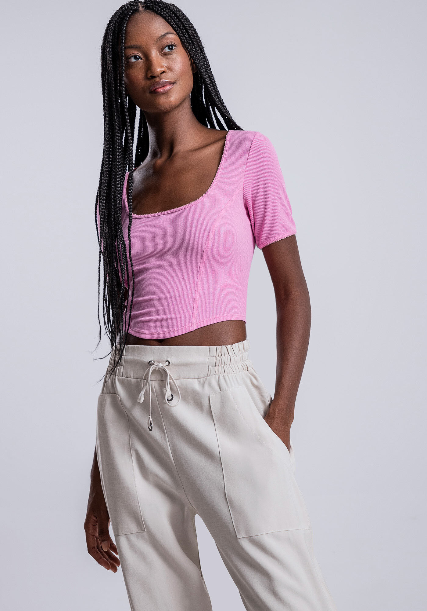 Cal&ccedil;a Jogging em Tecido Plano com Franzido, BEGE GINGER, large.