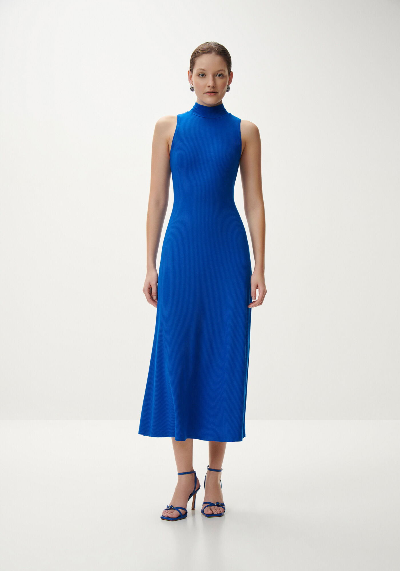 Vestido Midi Evas&ecirc; Canelado com Gola Alta, AZUL BLUE BELL, large.