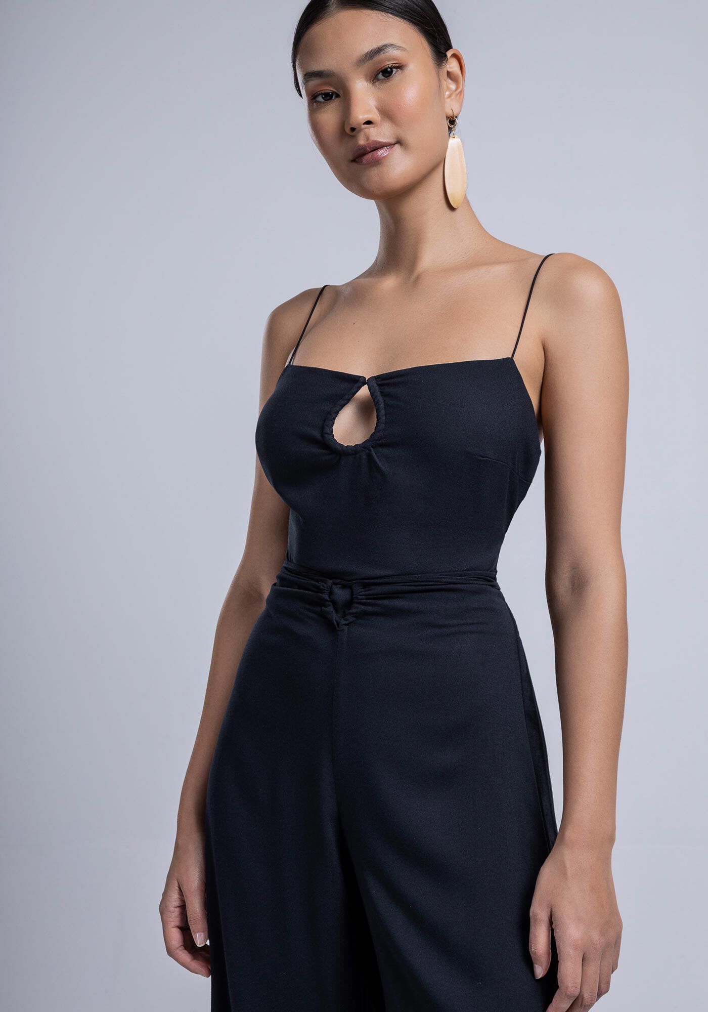 Blusa com Al&ccedil;as em Crepe Decote Reto, , large.