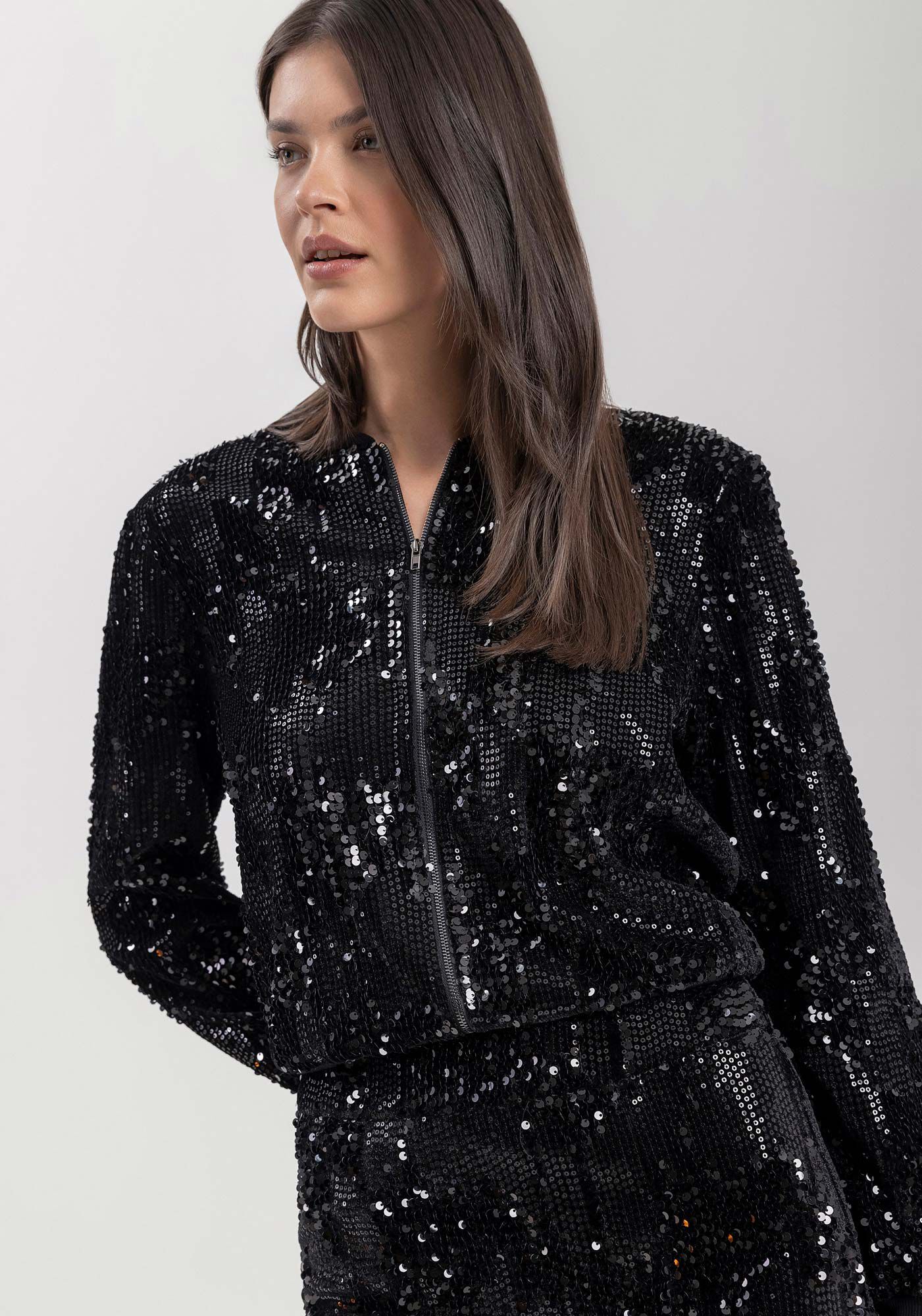 Jaqueta Curta De Mangas Longas Em Veludo Com Paet&ecirc;s, , large.