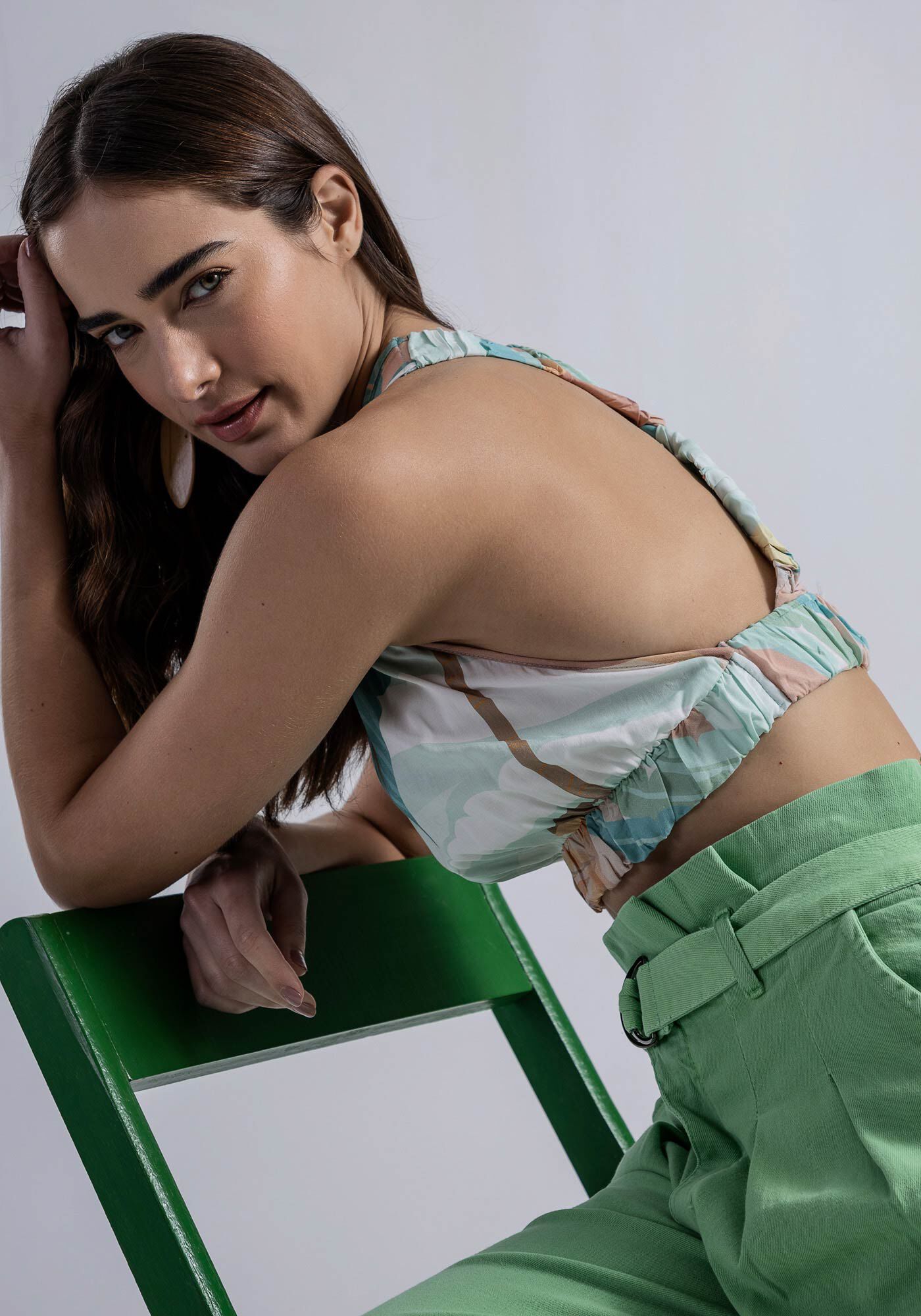 Blusa Cropped em Viscose com Recorte Costas, , large.