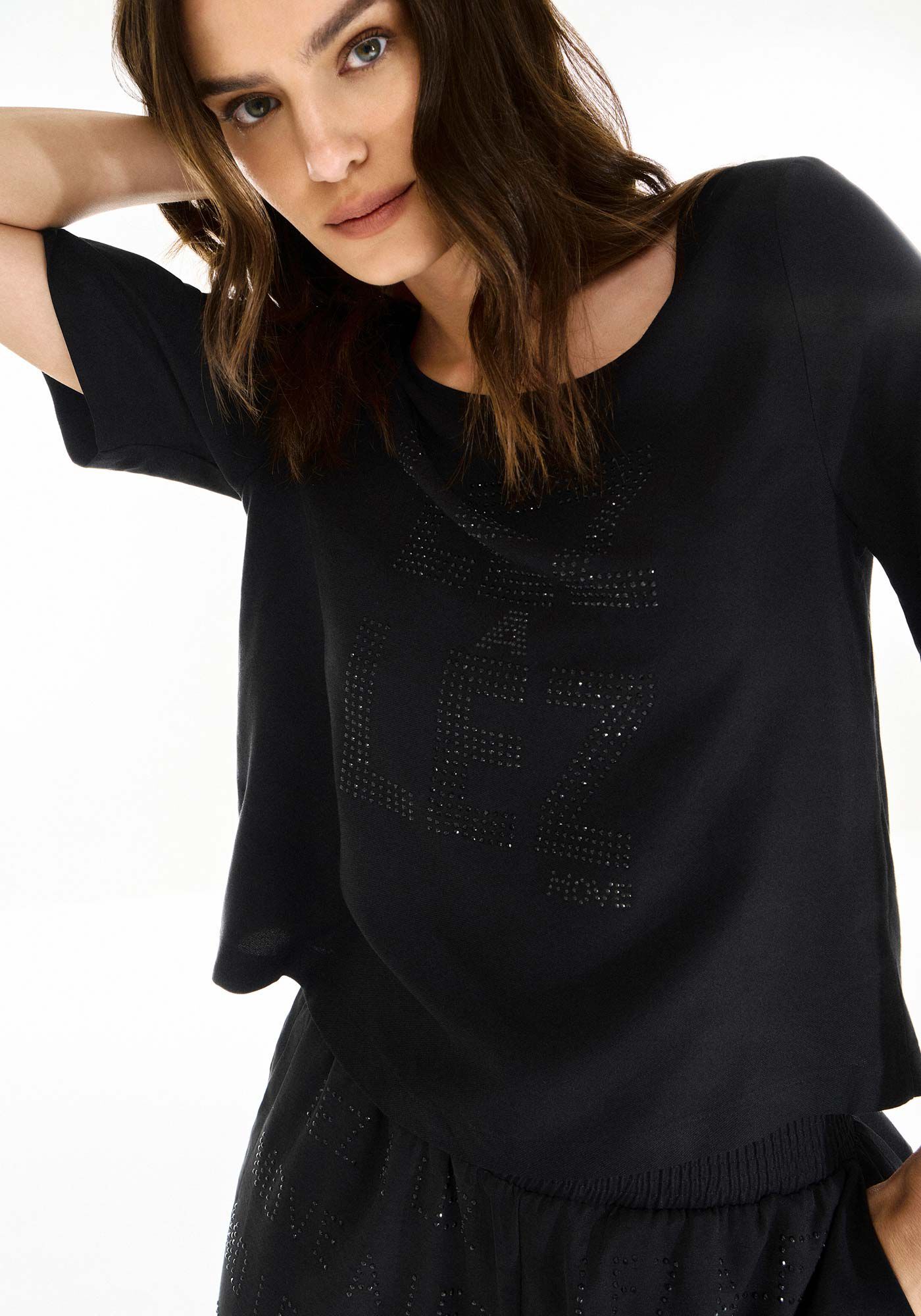 Blusa Oversized em Viscose com Strass MOVE Fitness, PRETO REATIVO, large.