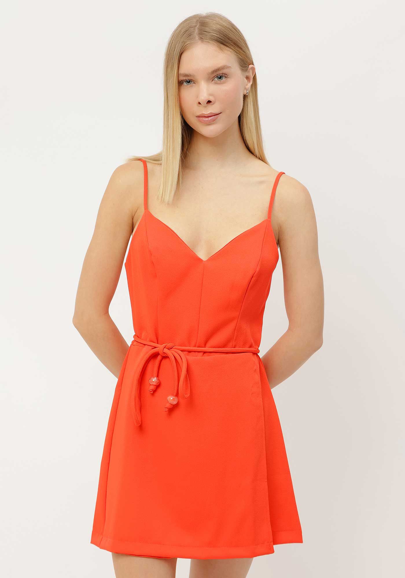 Macac&atilde;o Curto com Recorte Sobreposto e Cinto, , large.