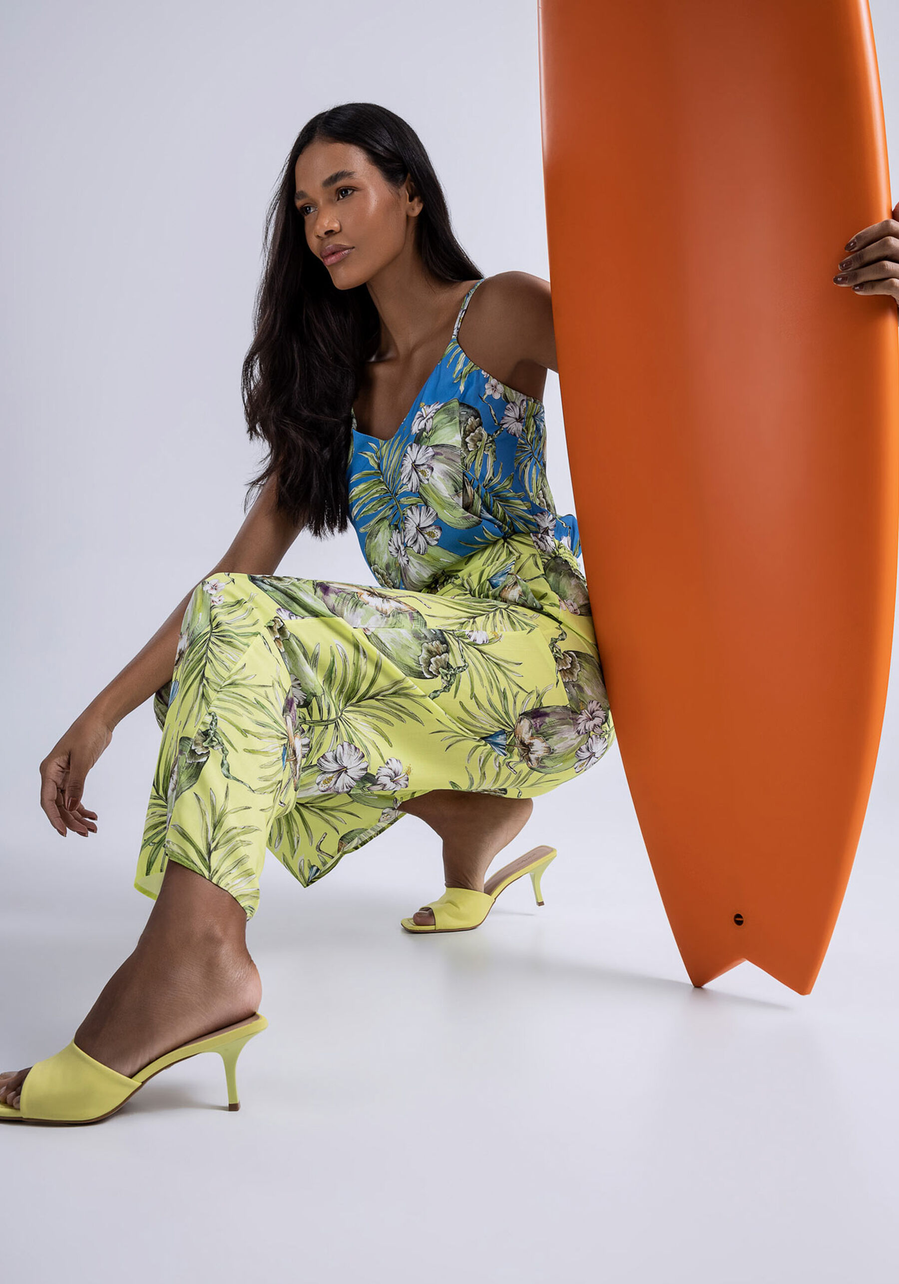 Blusa Alças em Viscose Estampada com Pregas, AGUA DE COCO. Blusa Alças em Viscose Estampada com Pregas, AGUA DE COCO, large.
