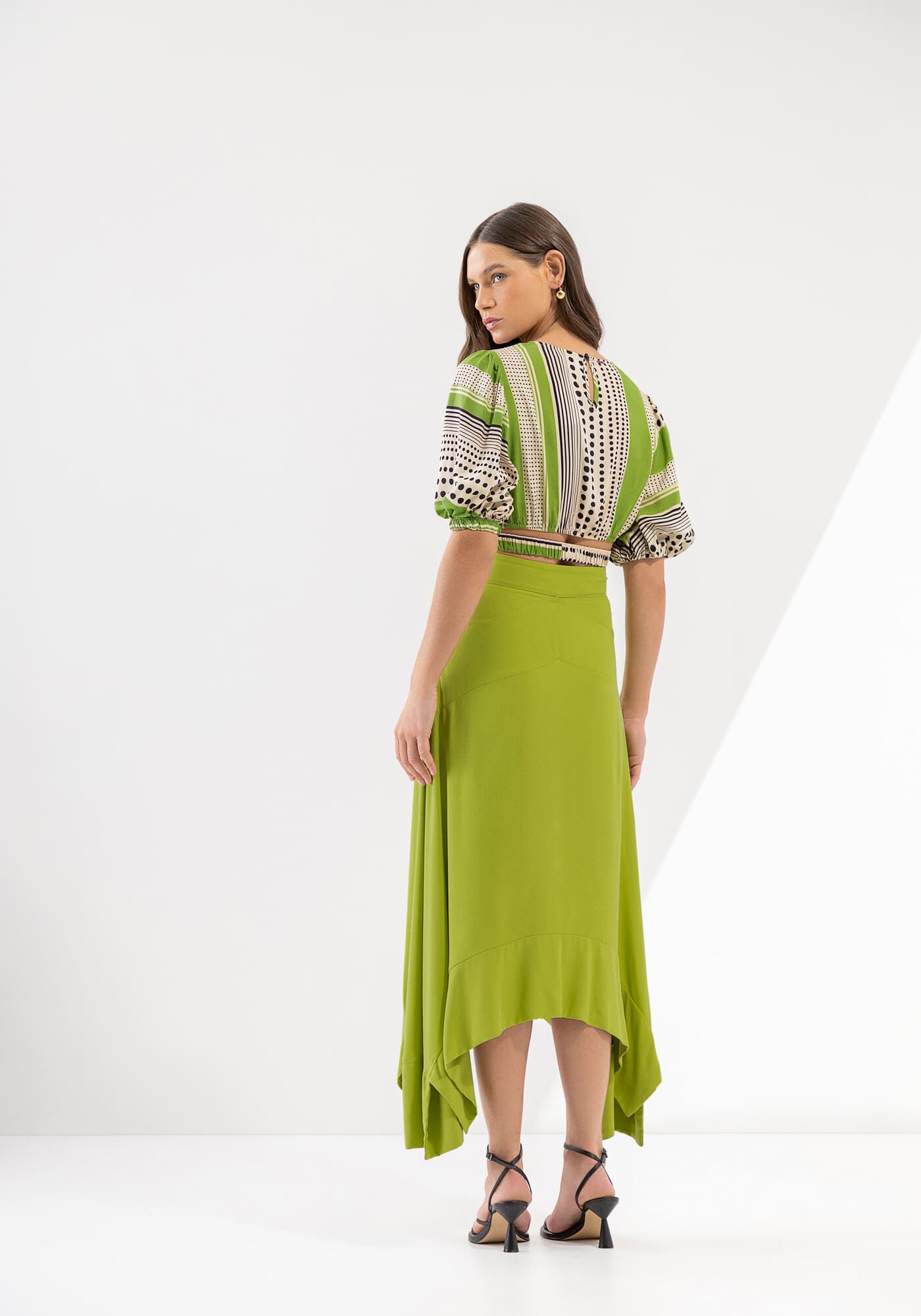 Blusa Cropped Estampada em Viscose com Cut Out, , large.