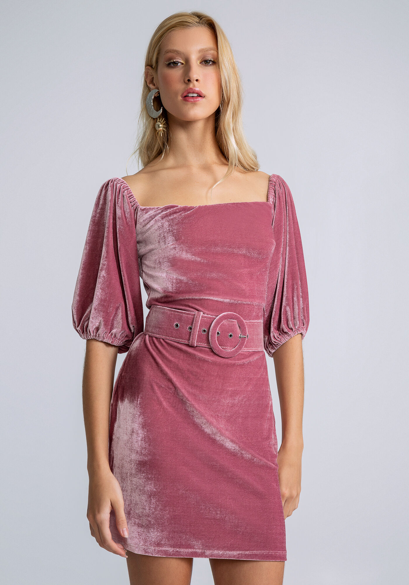 Vestido Curto Manga 3 4 Bufante Veludo Lez a Lez