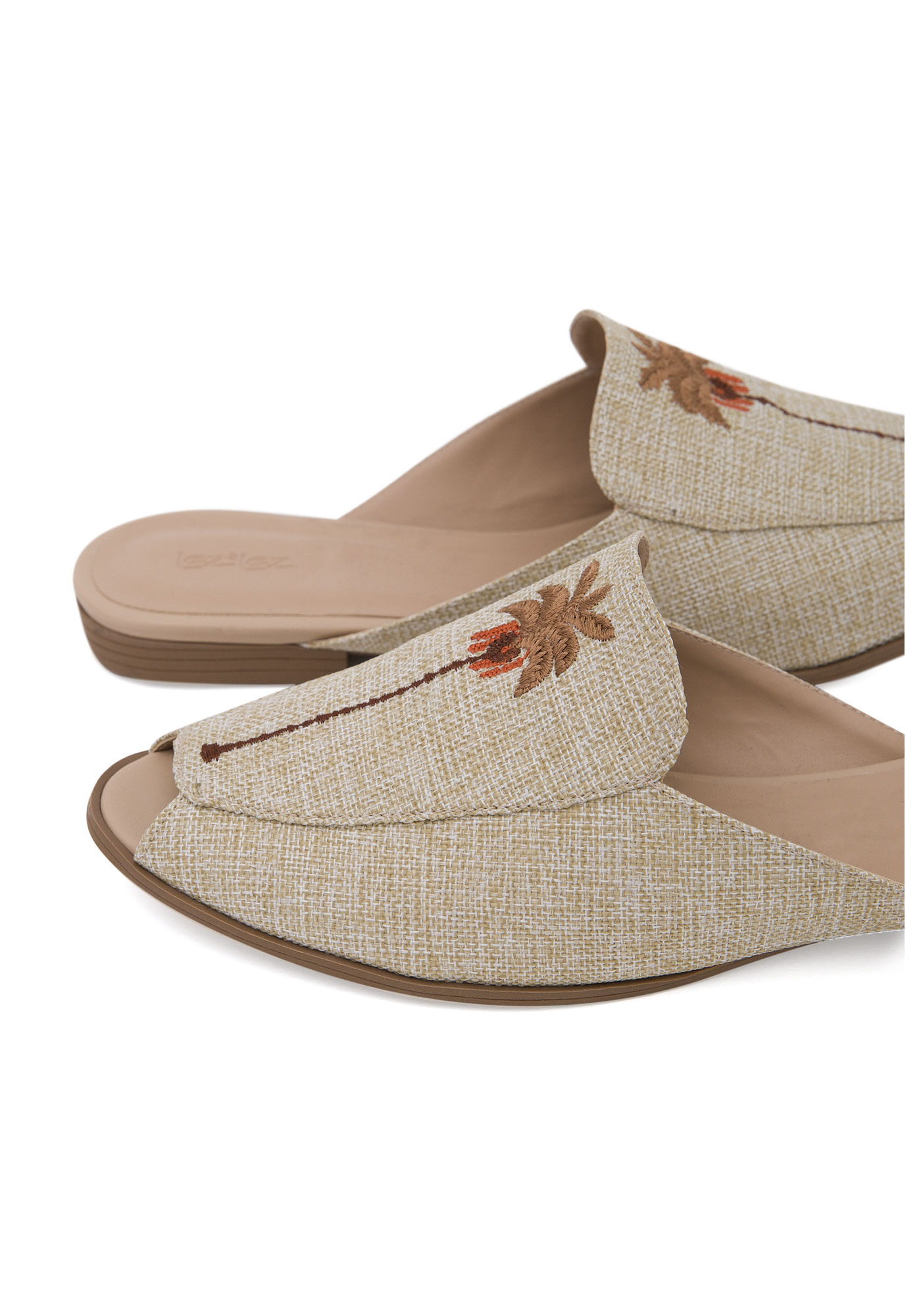 Mule sales com bordado
