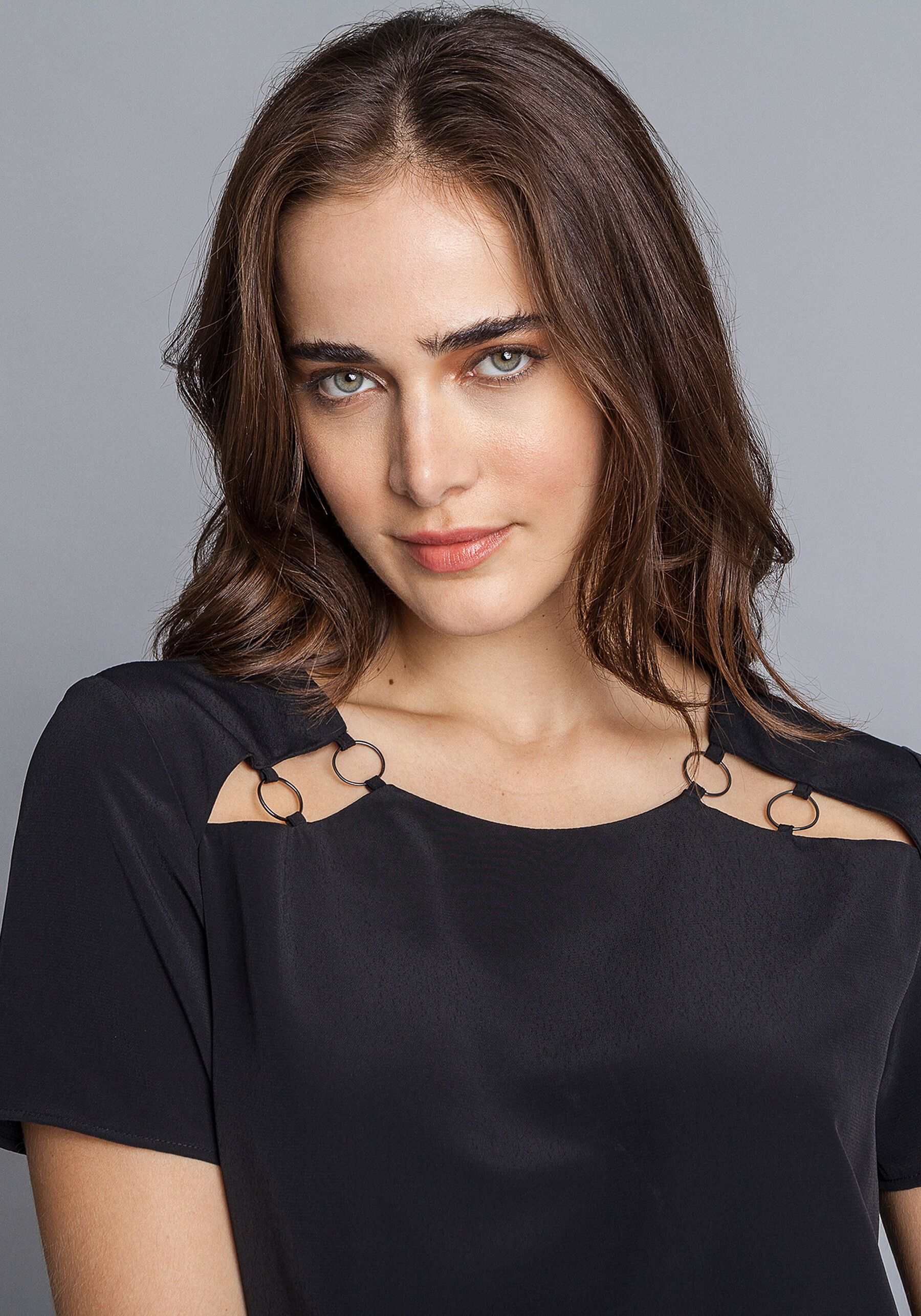 Blusa Recorte Argolas, . Blusa Recorte Argolas, , large.