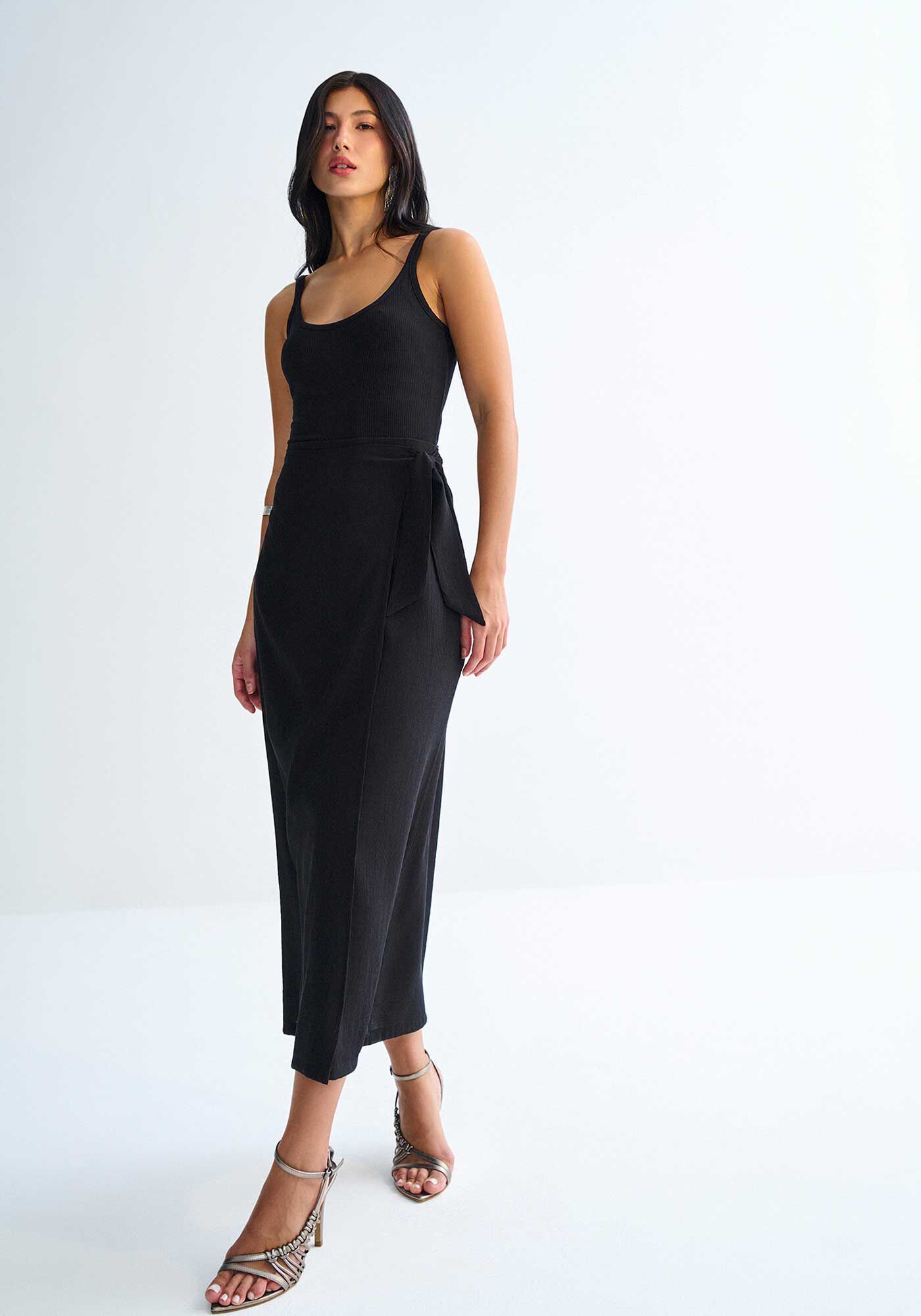 Saia Midi Transpassada em Viscose Texturizada, , large.