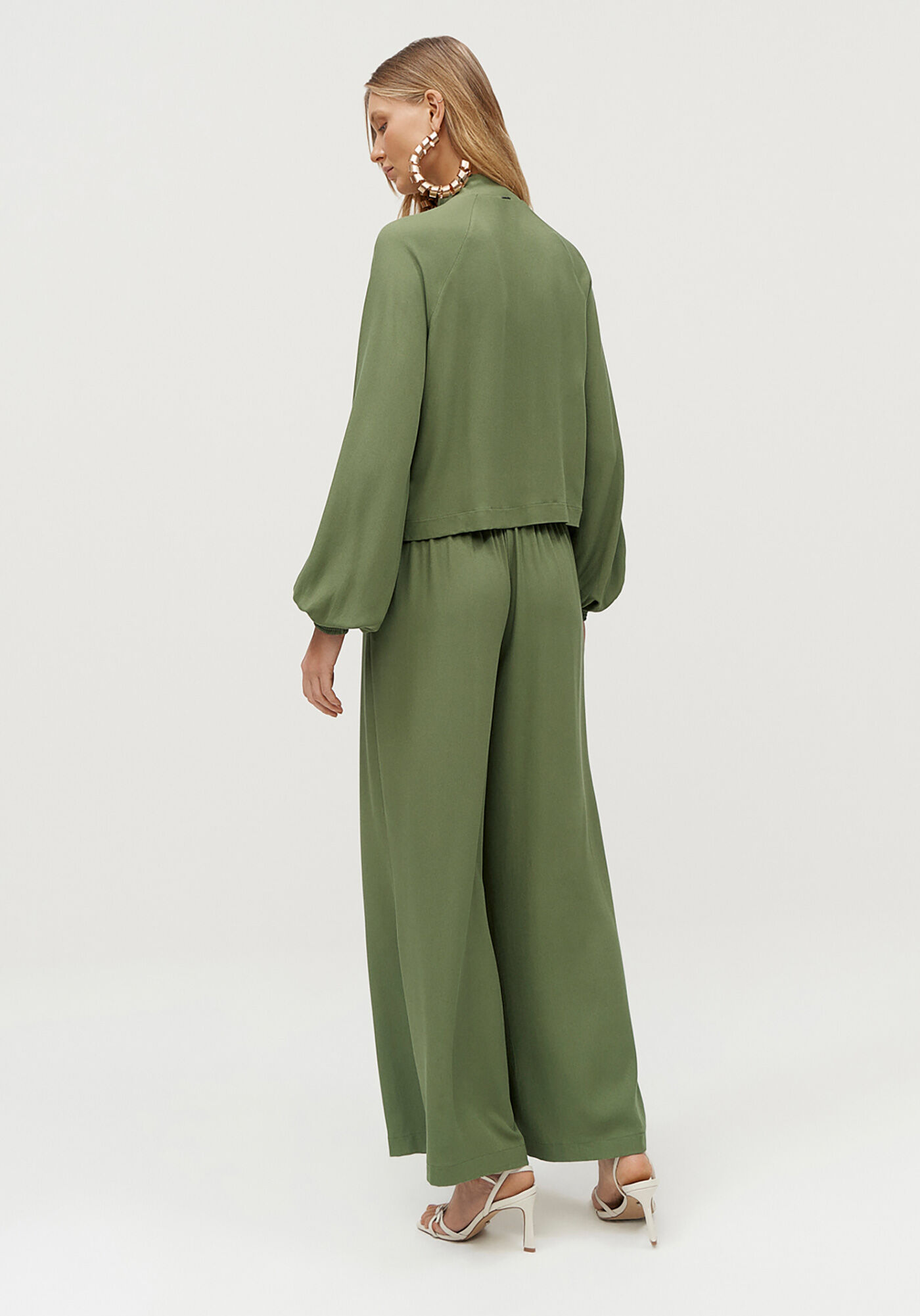 Conjunto em Crepe com Blus&atilde;o e Cal&ccedil;a Pantalona, VERDE AGENA, large.