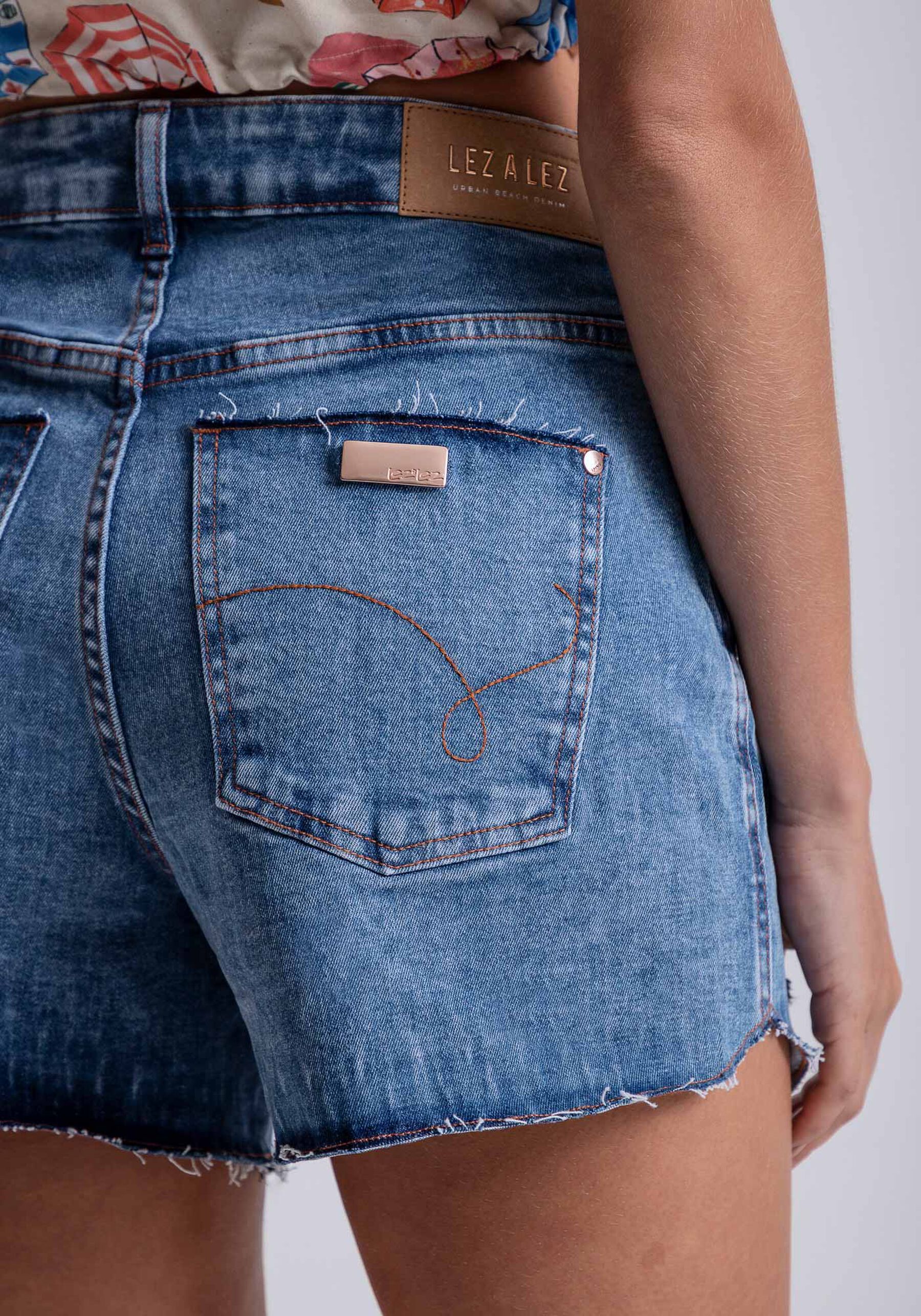 Shorts Jeans Sunset com Lenço Estampado, . Shorts Jeans Sunset com Lenço Estampado, , large.