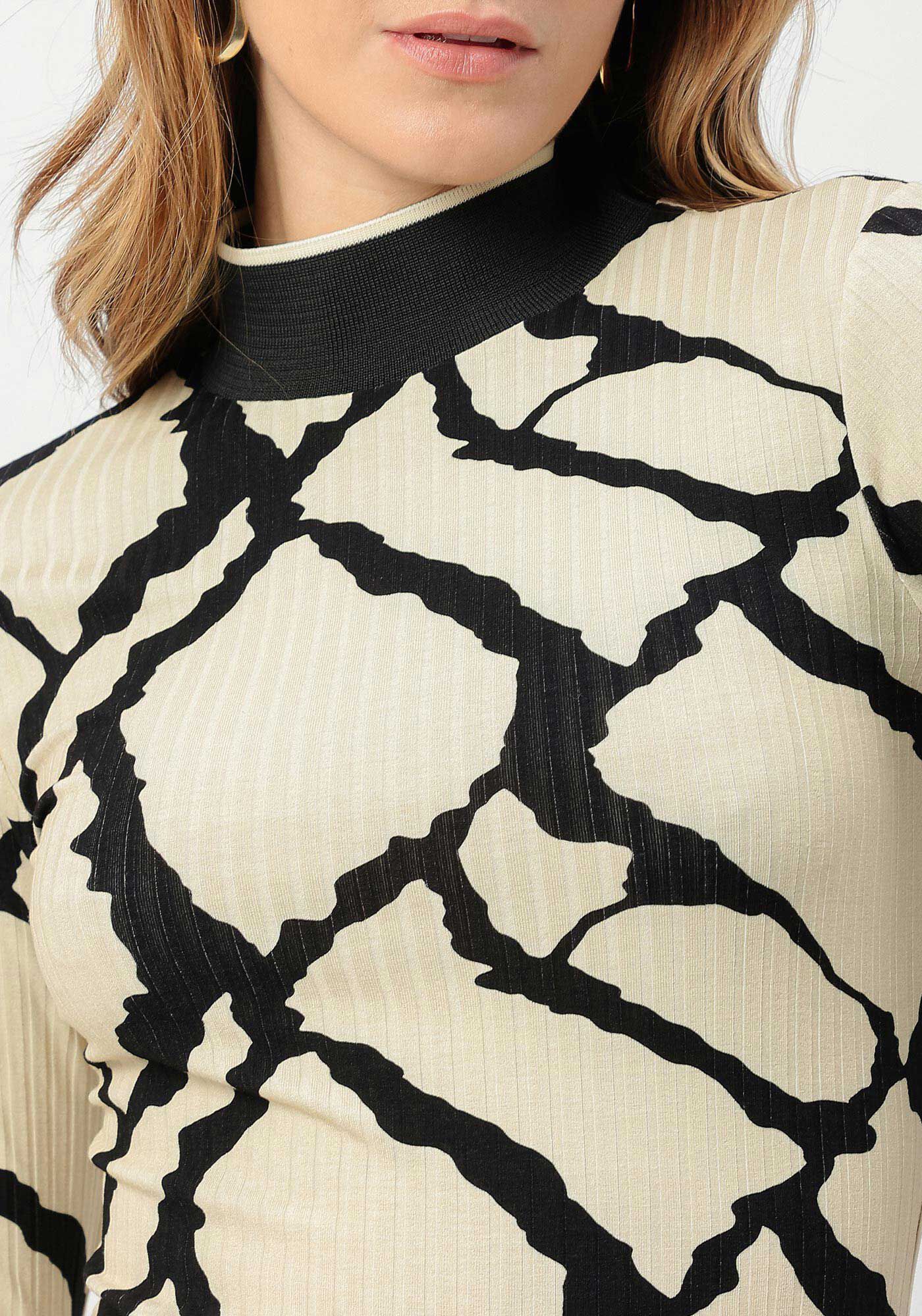 Blusa Manga Longa Canelada com Gola Alta Retil&iacute;nea, , large.