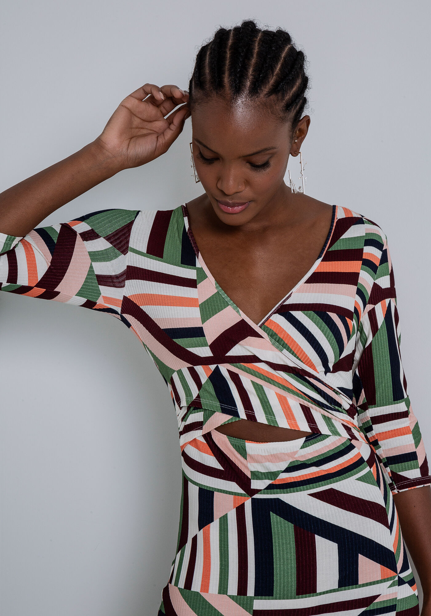 Vestido Midi em Malha Canelada com Cut Cintura, PIPA, large.