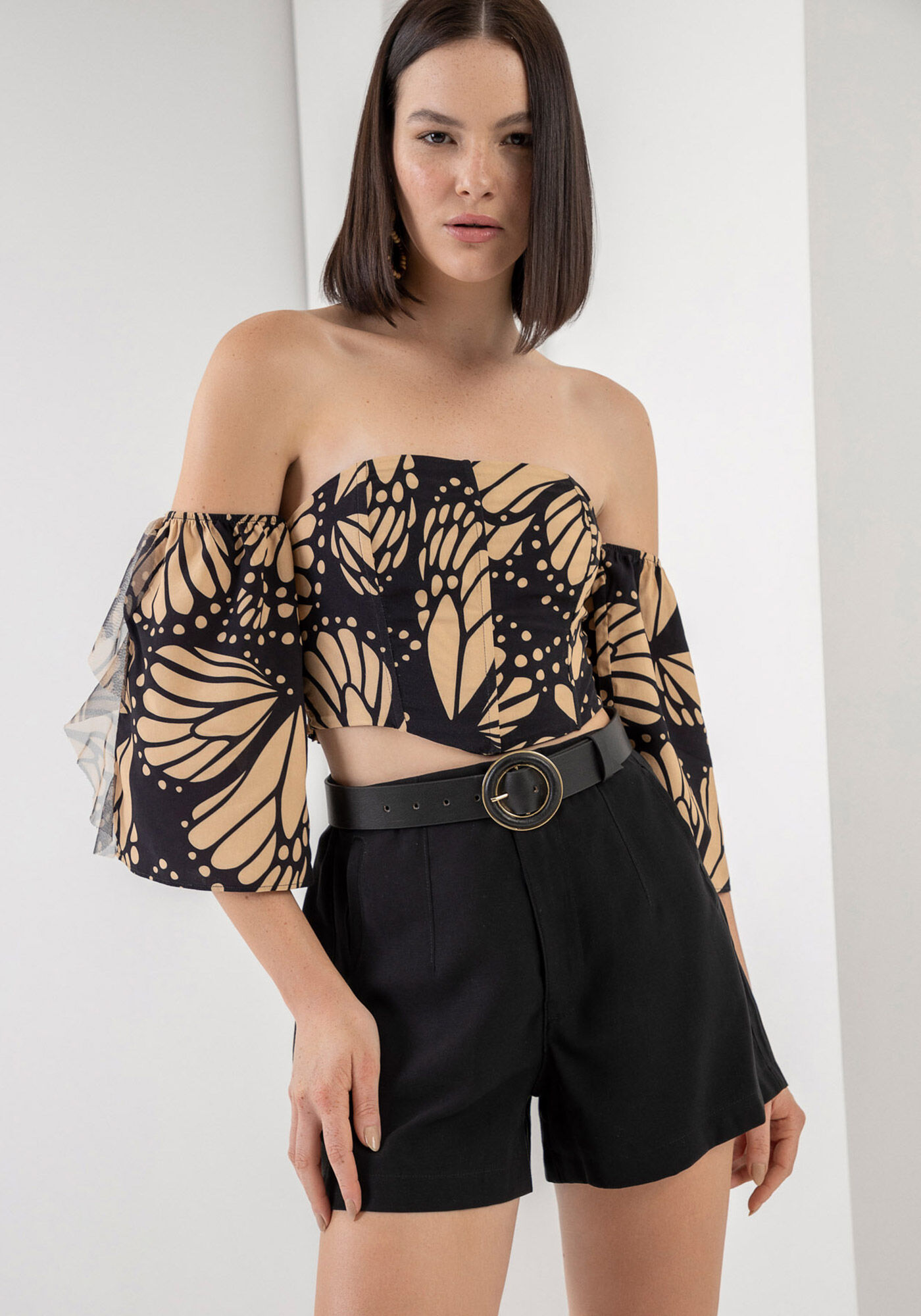 Shorts Minimalista Alfaiataria com Bolsos, , large.