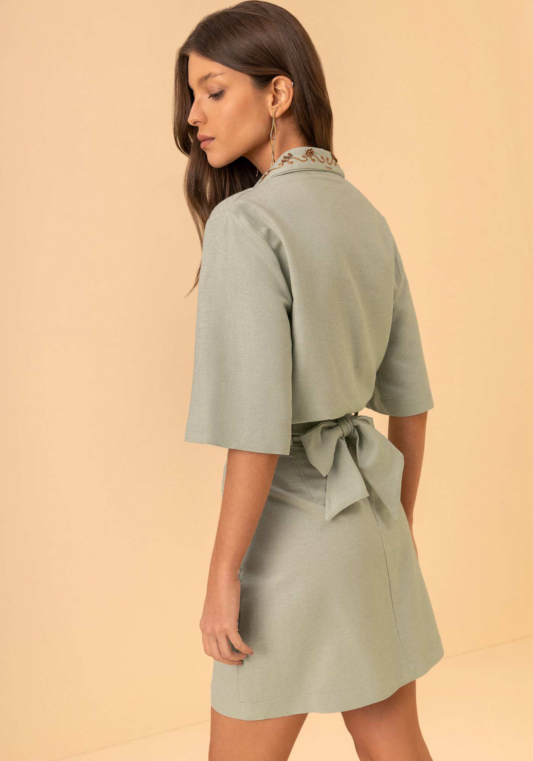 Camisa De Mangas 3/4 Com Gola Bordada E Miçangas, VERDE SPA. Camisa De Mangas 3/4 Com Gola Bordada E Miçangas, VERDE SPA, large.