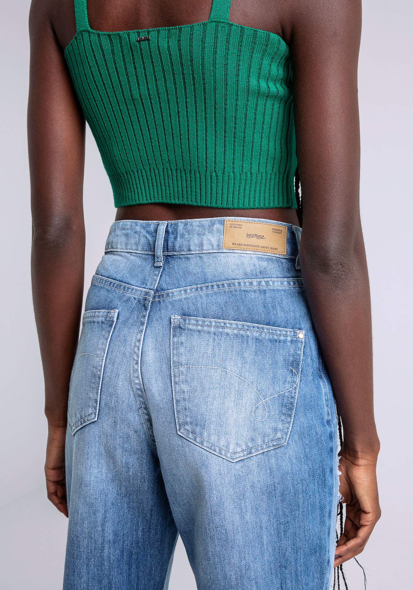 Cropped com calça 2025 jeans cintura alta