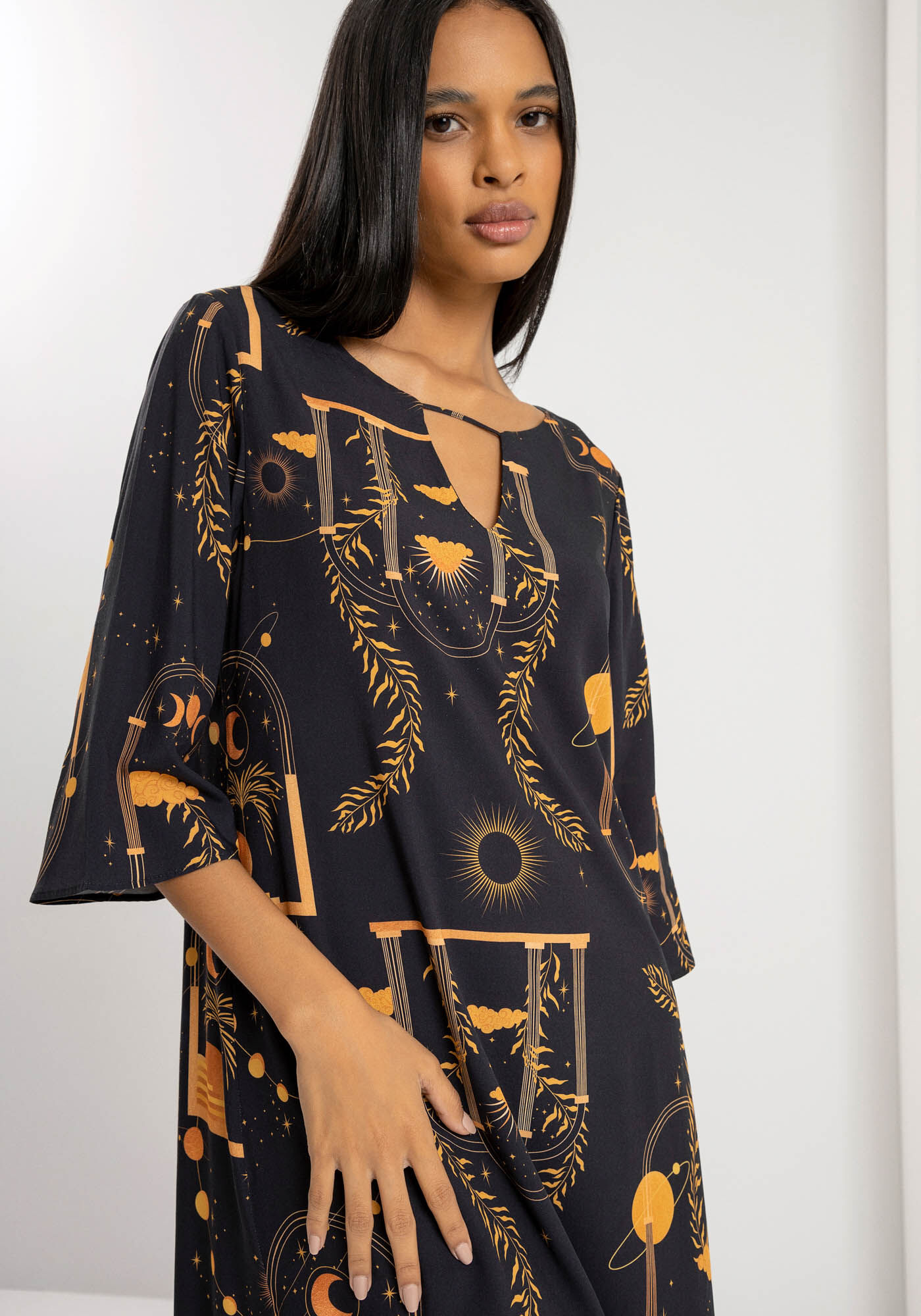 Vestido Curto em Viscose com Manga 3/4, , large.