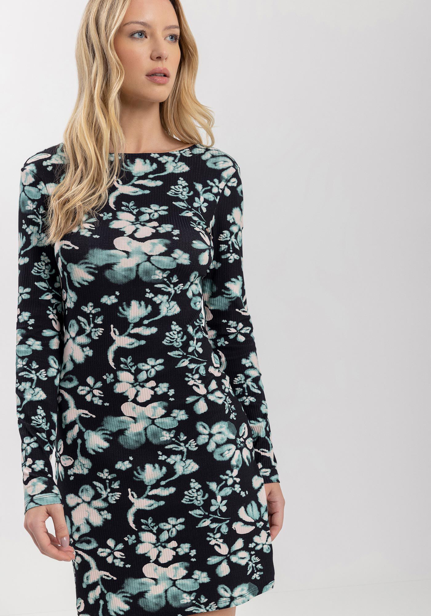 Vestido Curto Estampado De Mangas Longas Em Malha Canelada, , large.