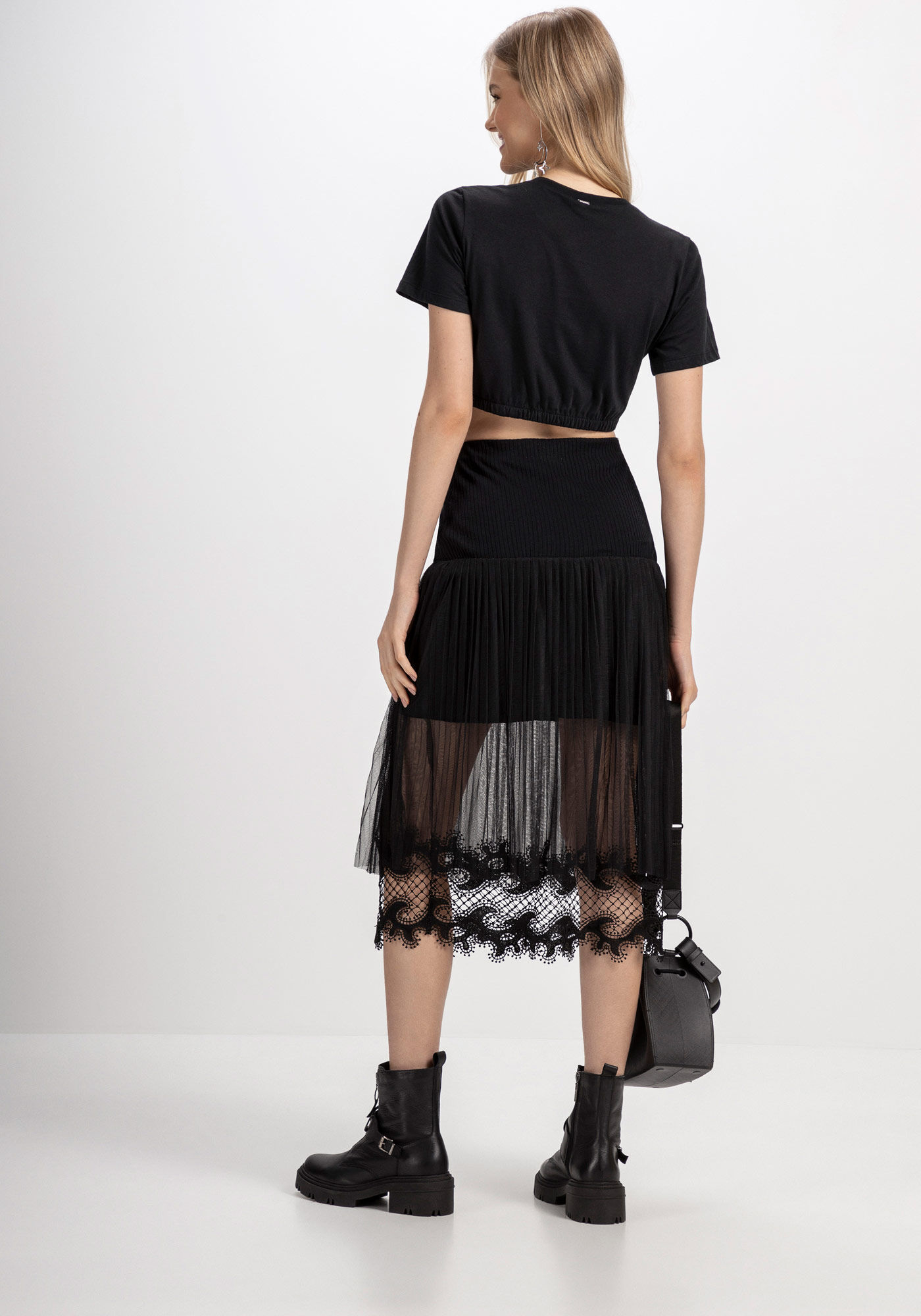 T-shirt Cropped em Malha com Recorte Barra, PRETO REATIVO, large.